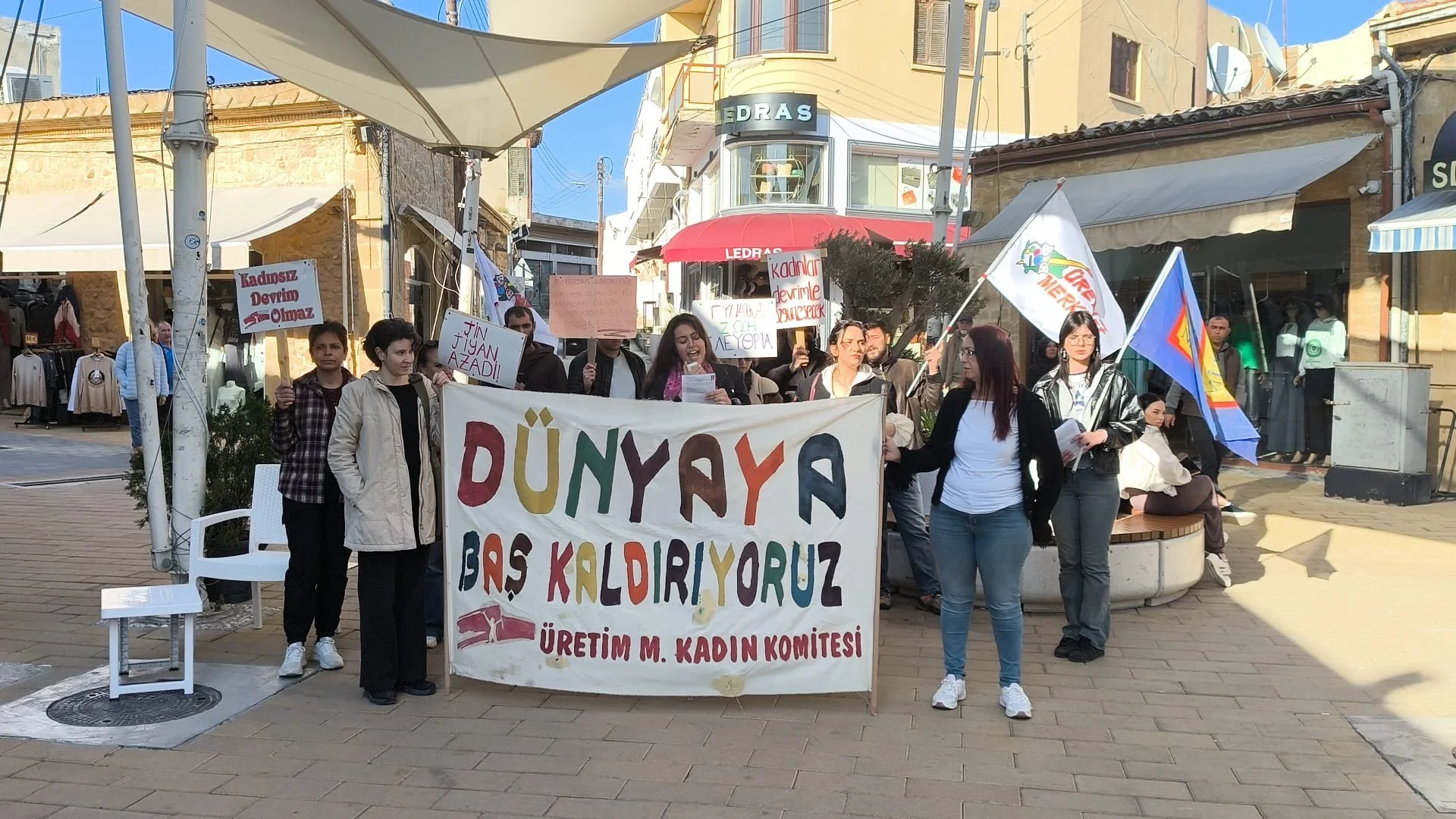 Toplumcu Sanat Üretim Merkezi Kadınlar Günü yürüyüşü düzenledi