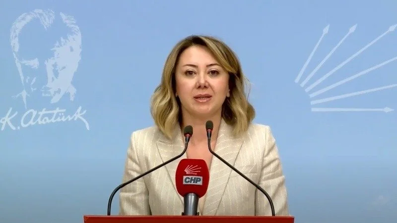 CHP 21 Eylül'de olağanüstü kurultaya gidiyor