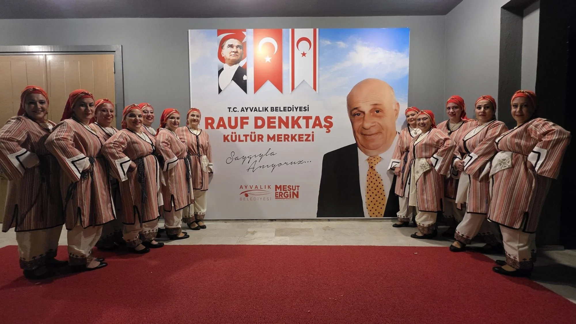 Mehmetçik Kültür ve Dayanışma Derneği ekibi Ayvalık’ta festivale katıldı