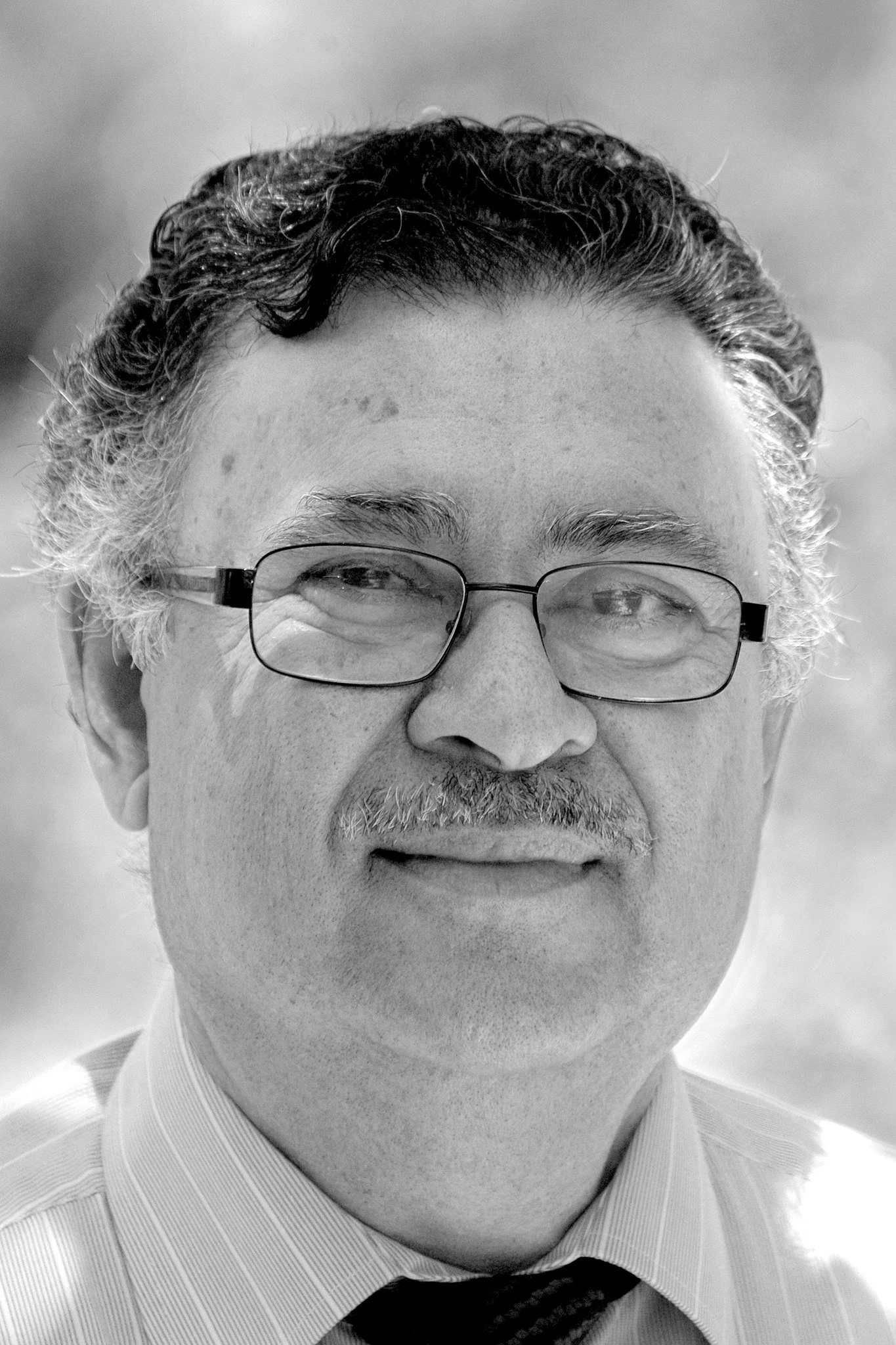 Kıbrıs Edebiyat Derneği ve Lirik Şiir Grubu’ndan Erdoğan Saraçoğlu için taziye mesajı