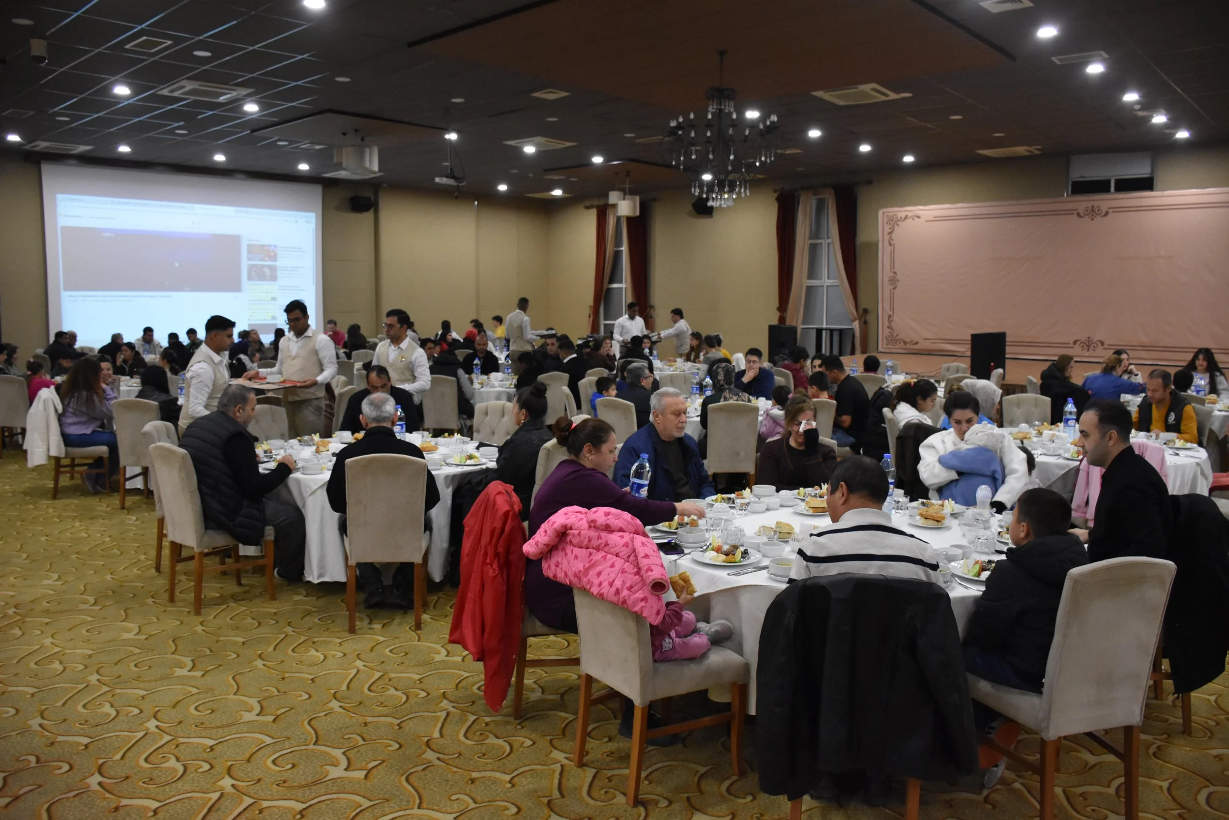 Girne’de, iftar yemeği programı Ramazan ayı boyunca ücretsiz devam edecek