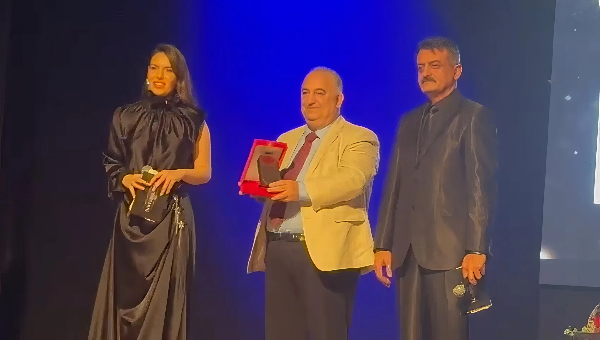 Ertan Birinci’ye İstanbul’da “Küresel Vizyon ve Medya Liderliği Onur Ödülü”