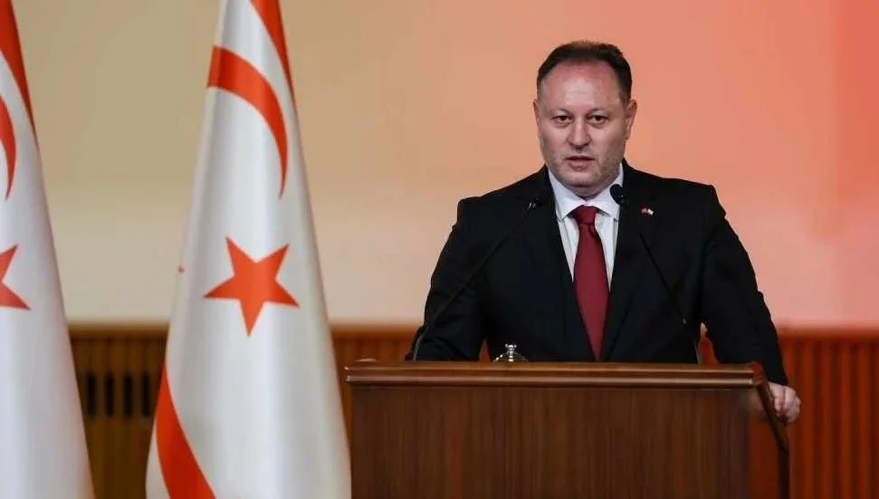 Meclis Başkanı Öztürkler İngiliz Milletvekili Khan’a yapılan baskıyı eleştirdi