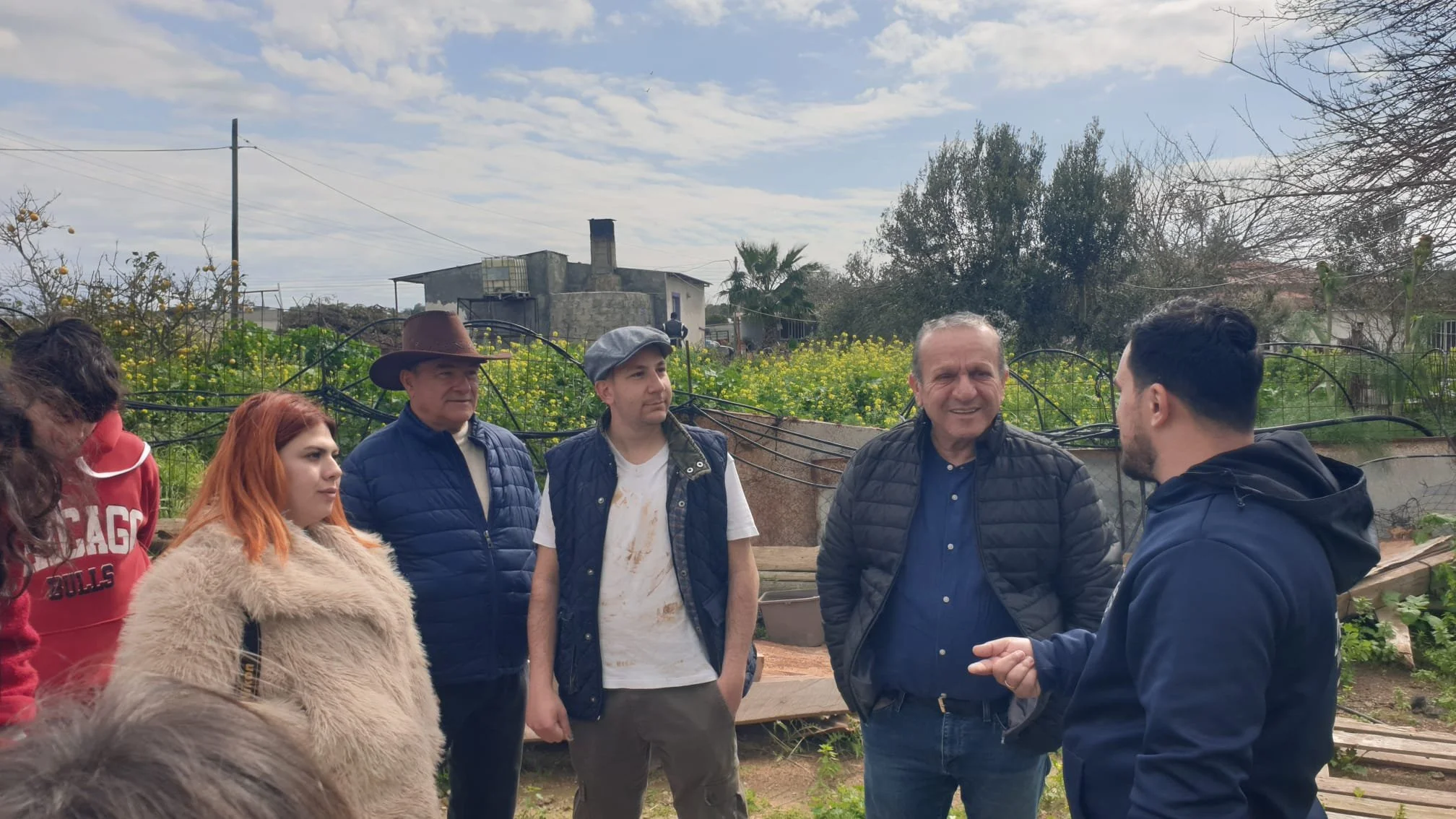 Bakan Ataoğlu, “Ada Çocukları” dizisinin çekim setine giderek gençlerle bir araya geldi