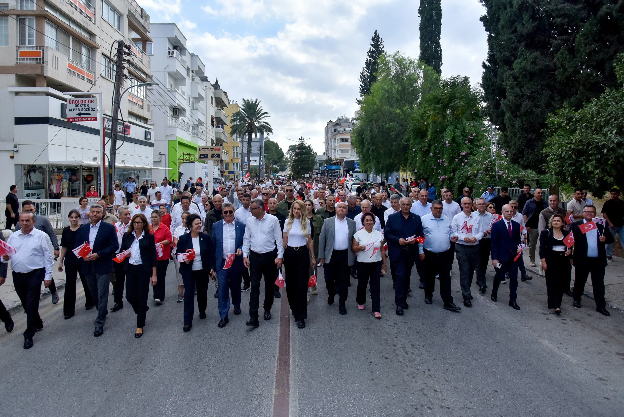 Başkent Lefkoşa’da “Cumhuriyet Korteji” düzenlendi…