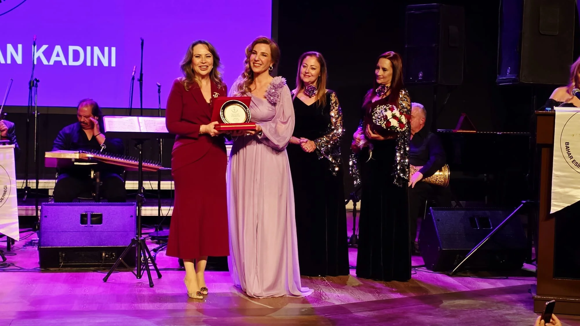 Bahar Esintileri Sanat Derneği'nden Dünya Kadınlar Günü konseri