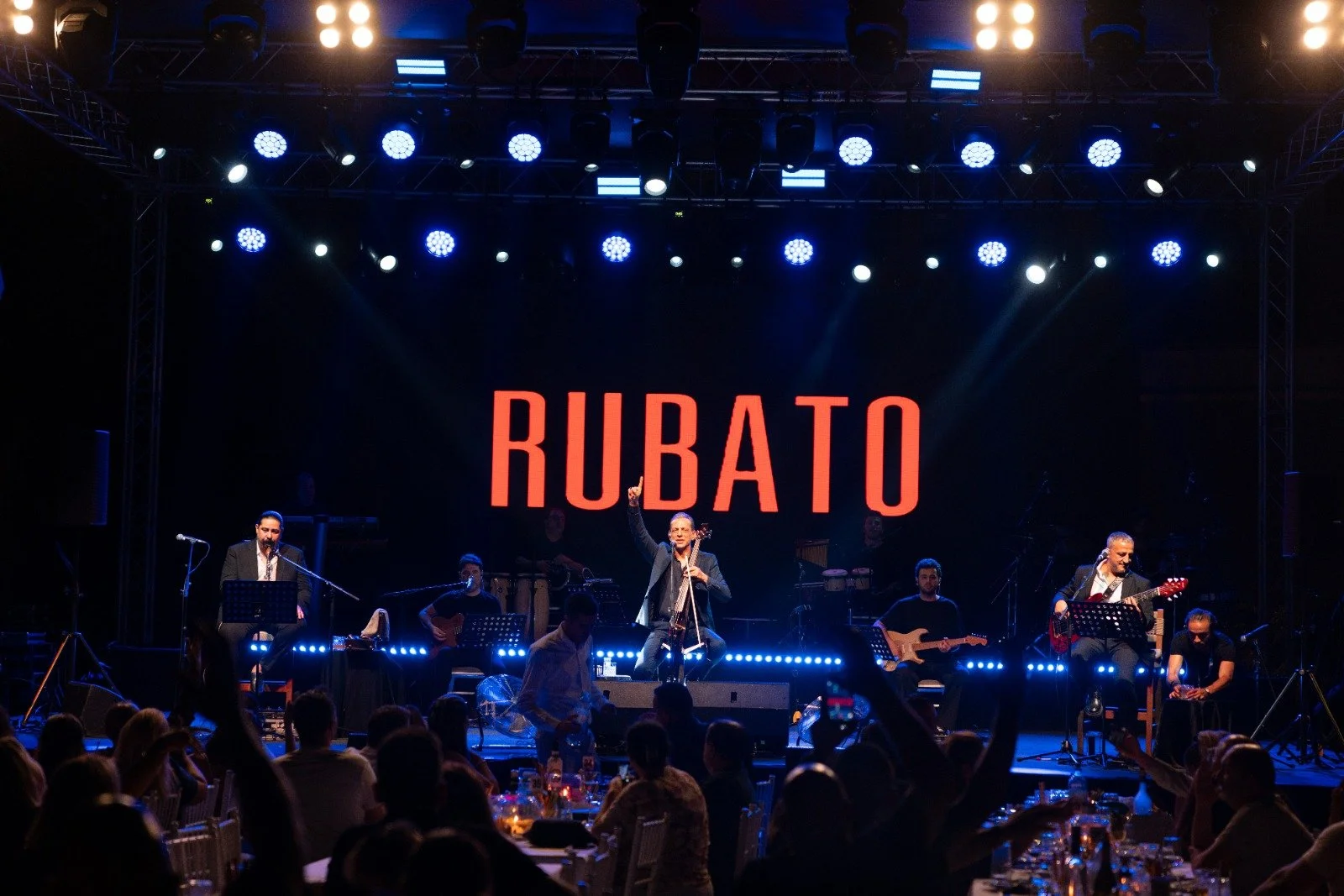 Rubato, Merit Royal Gardens’ta unutulmaz bir yaz gecesine imza attı