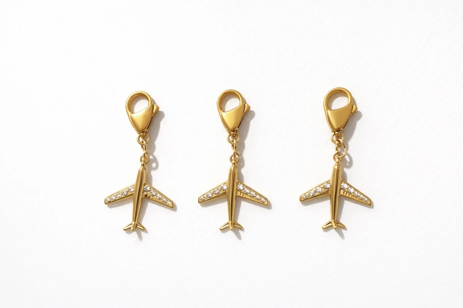 Airplane charm