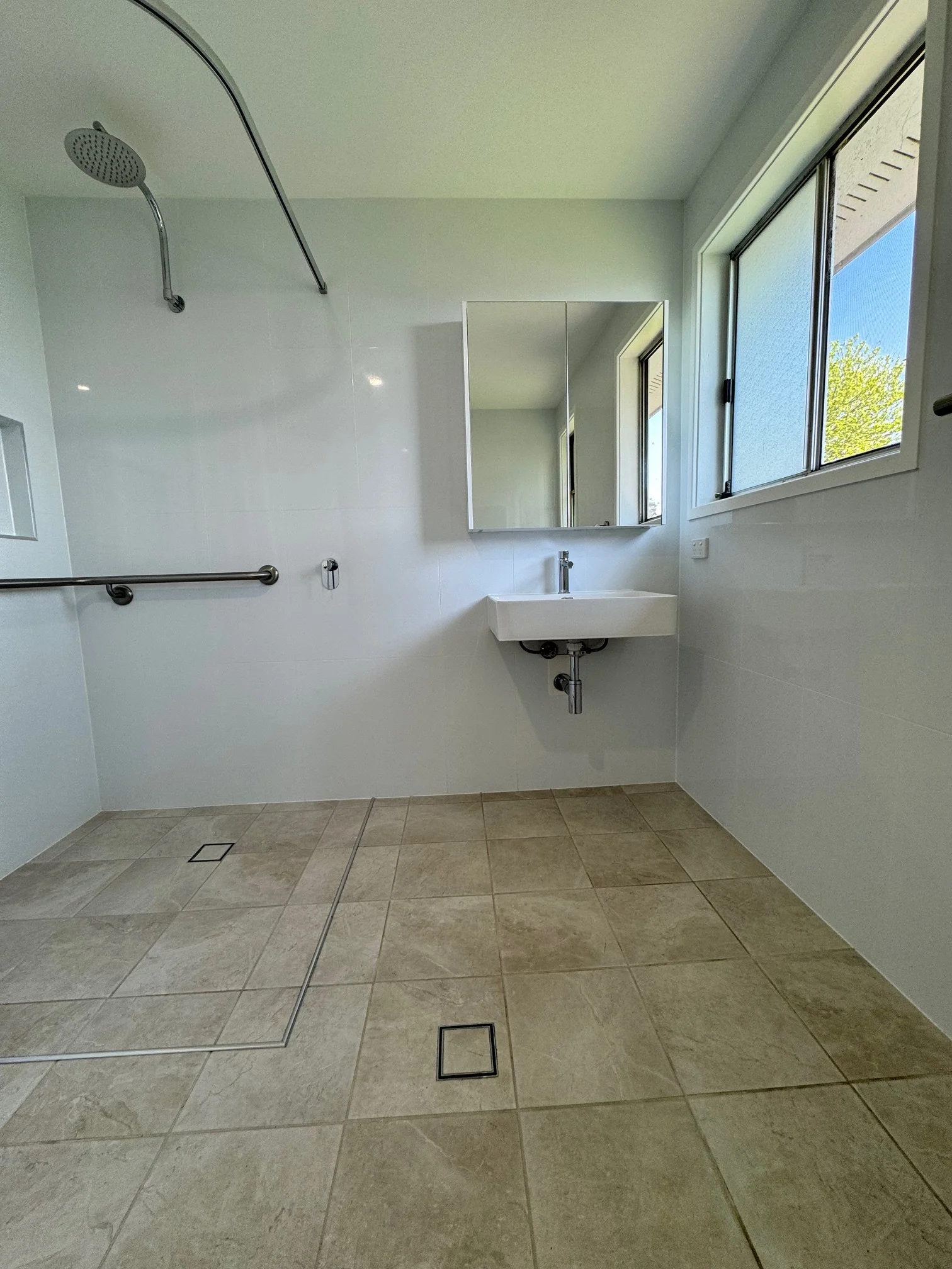 Bathroom - Muswellbrook