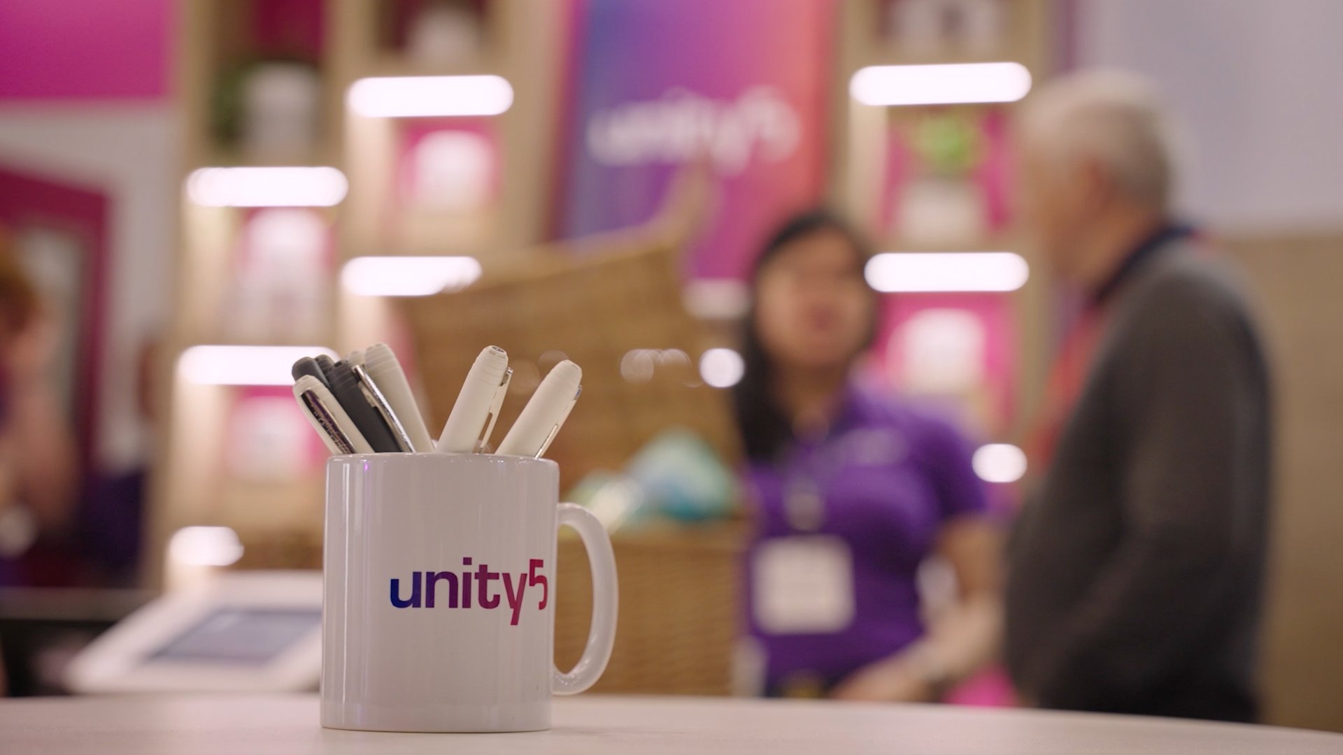 Unity5 stand_02.jpg