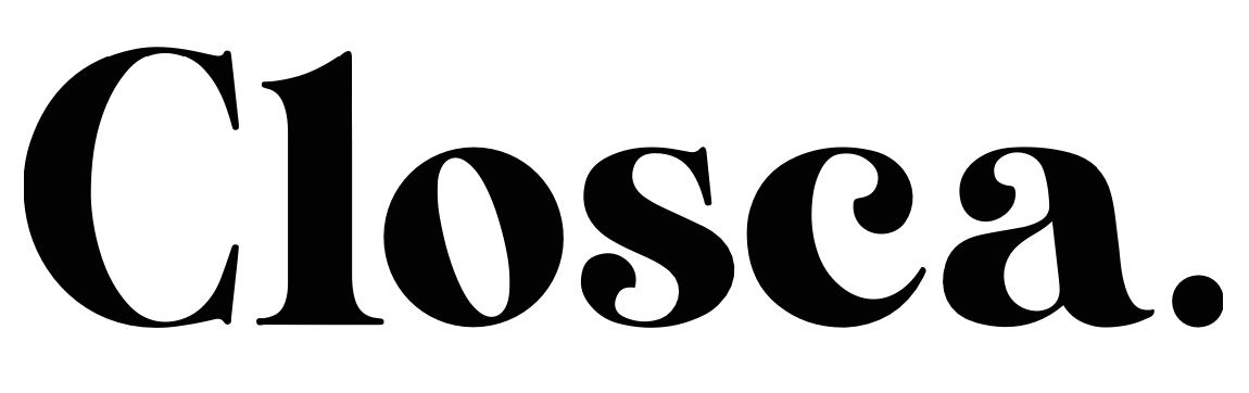 Texto grande que dice 'Closea.' en letras negras sobre fondo blanco.