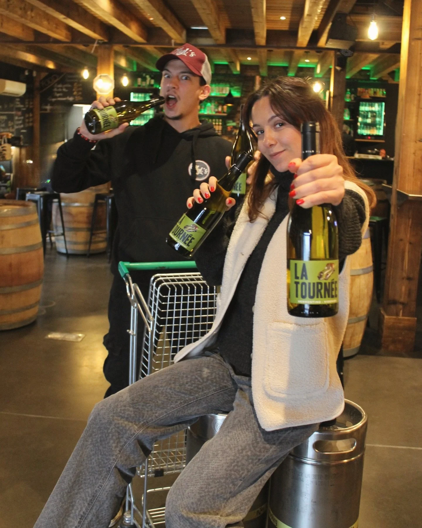 La tourn&eacute;e vin blanc&hellip;
celle qu&rsquo;on ne refuse jamais.

#lemyls #passinsarandon #vinblanc #apero #bonmoment