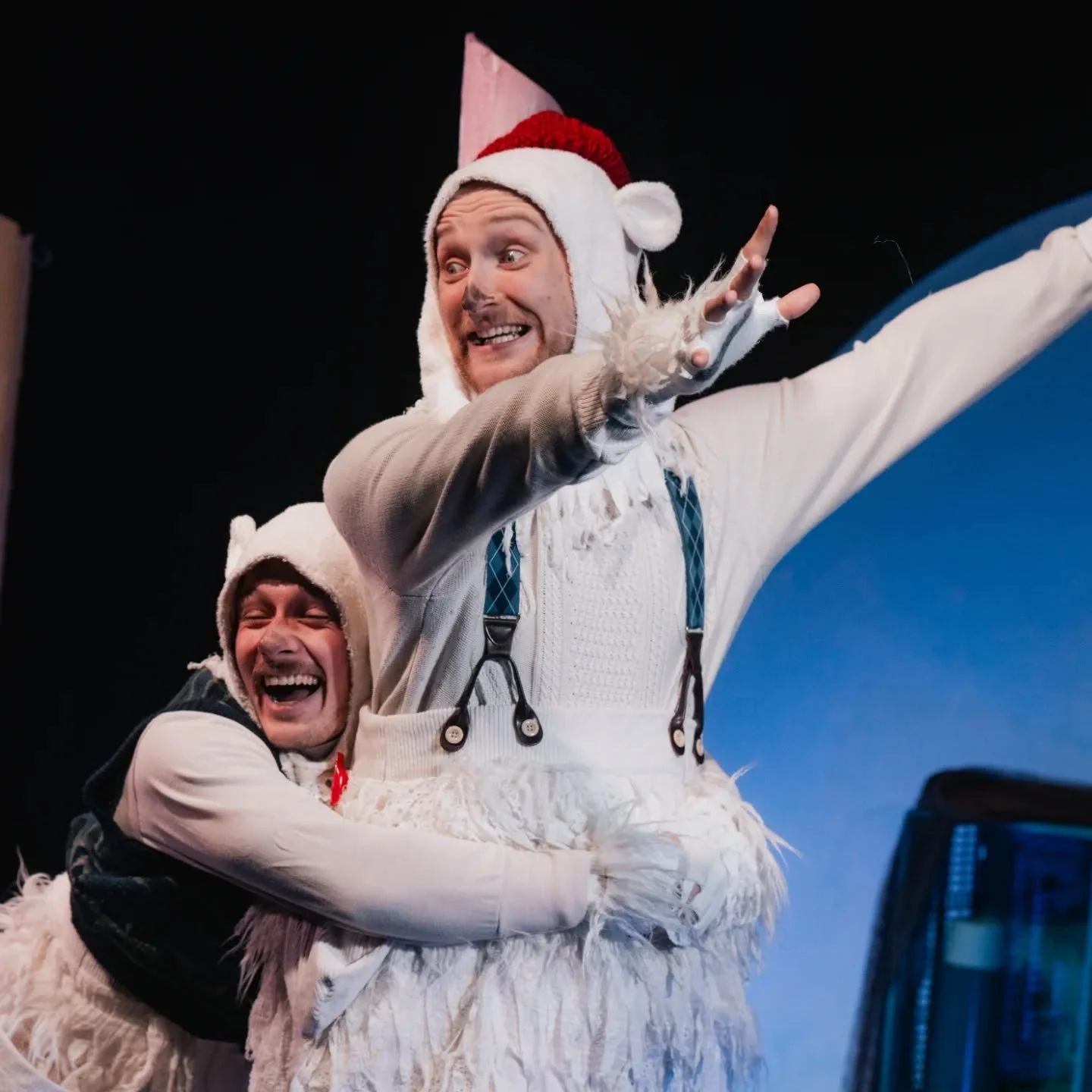 Bearly There

It&rsquo;s Little Bear&rsquo;s Party TOMORROW, and there will be cake!
Big Bear loves cake&hellip;and his friend Little Bear.

Driving through the wind and snow until suddenly chugga chugga bang! DISASTER! Big Bear&rsquo;s car has broke