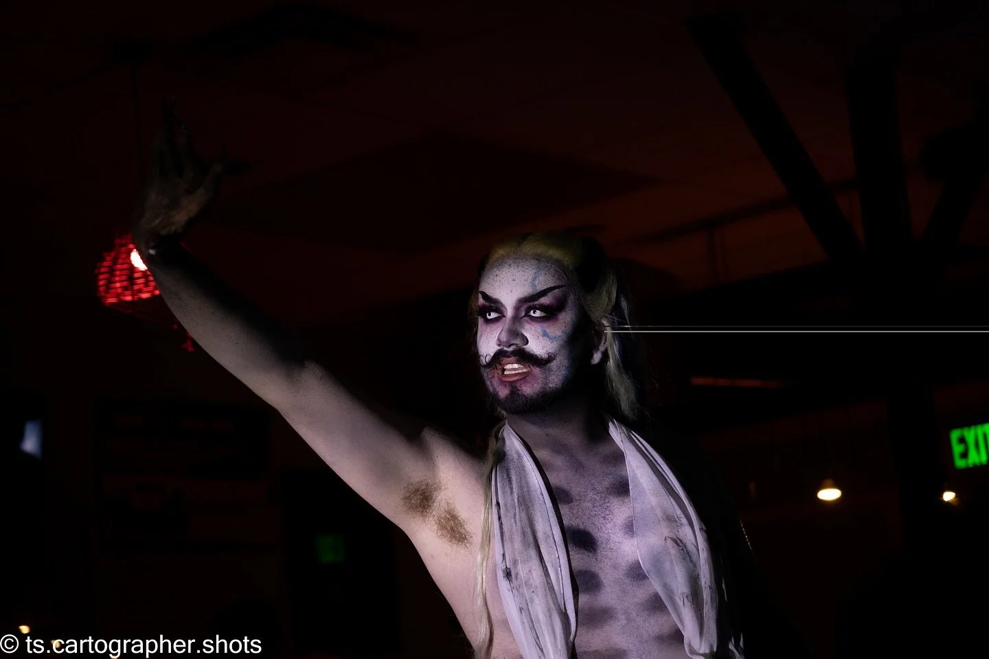 Another shot of @arachnophobiaofficial from their Ghouls and Goblins show! 

📸 - Canon EOS R50
🔎 - SIGMA 18-50mm f2.8 DC DN

#drag #denver #ghoulsandgoblins #thatskava #altdrag #dragartist #photography