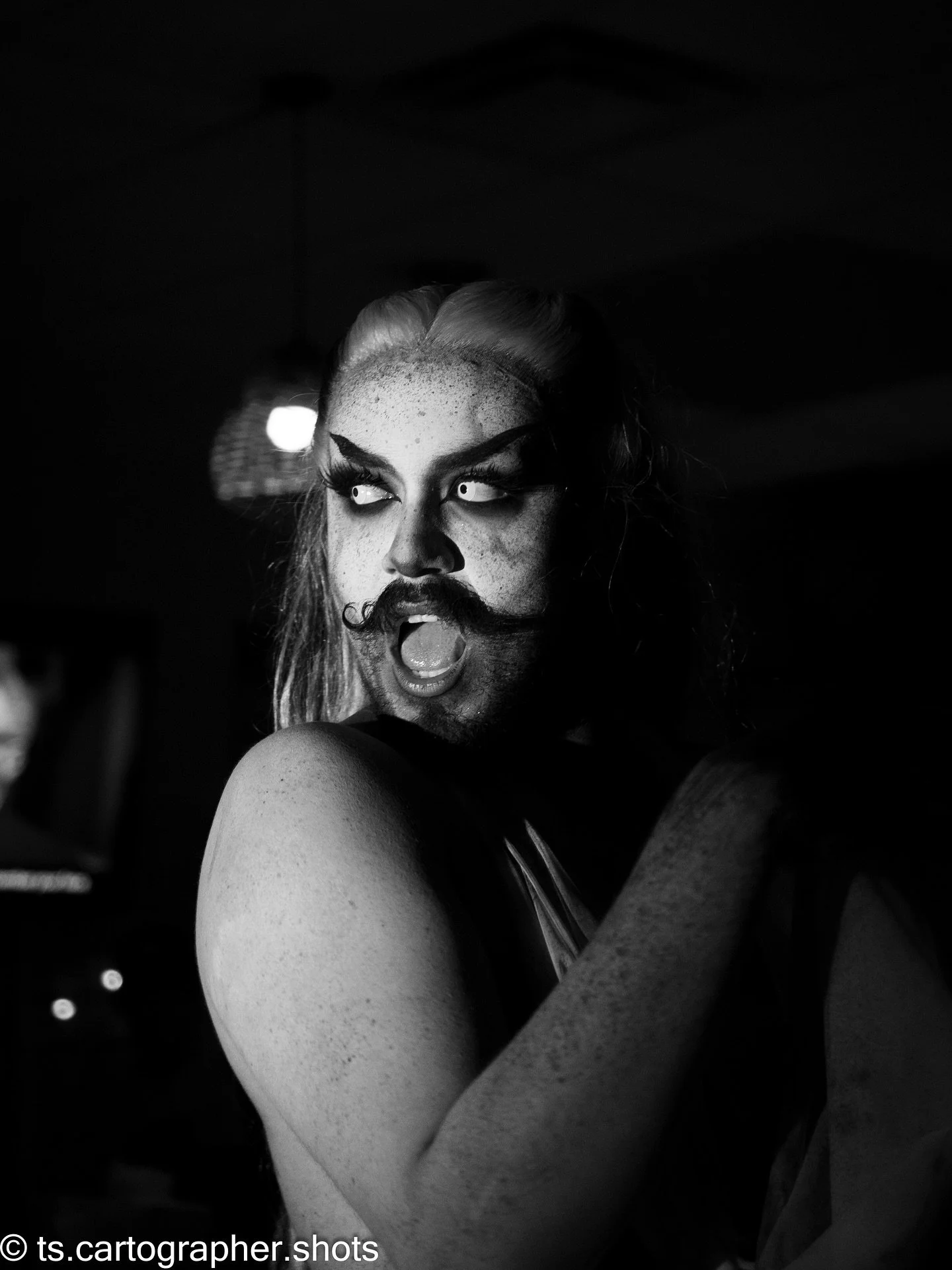 Had the privilege of shooting a performance by @arachnophobiaofficial 

Absolutely stunning show! 

📸 - Canon EOS R50
🔎 - SIGMA 18-50mm f2.8 DC DN

#drag #denver #ghoulsandgoblins #thatskava #altdrag #dragartist #photography