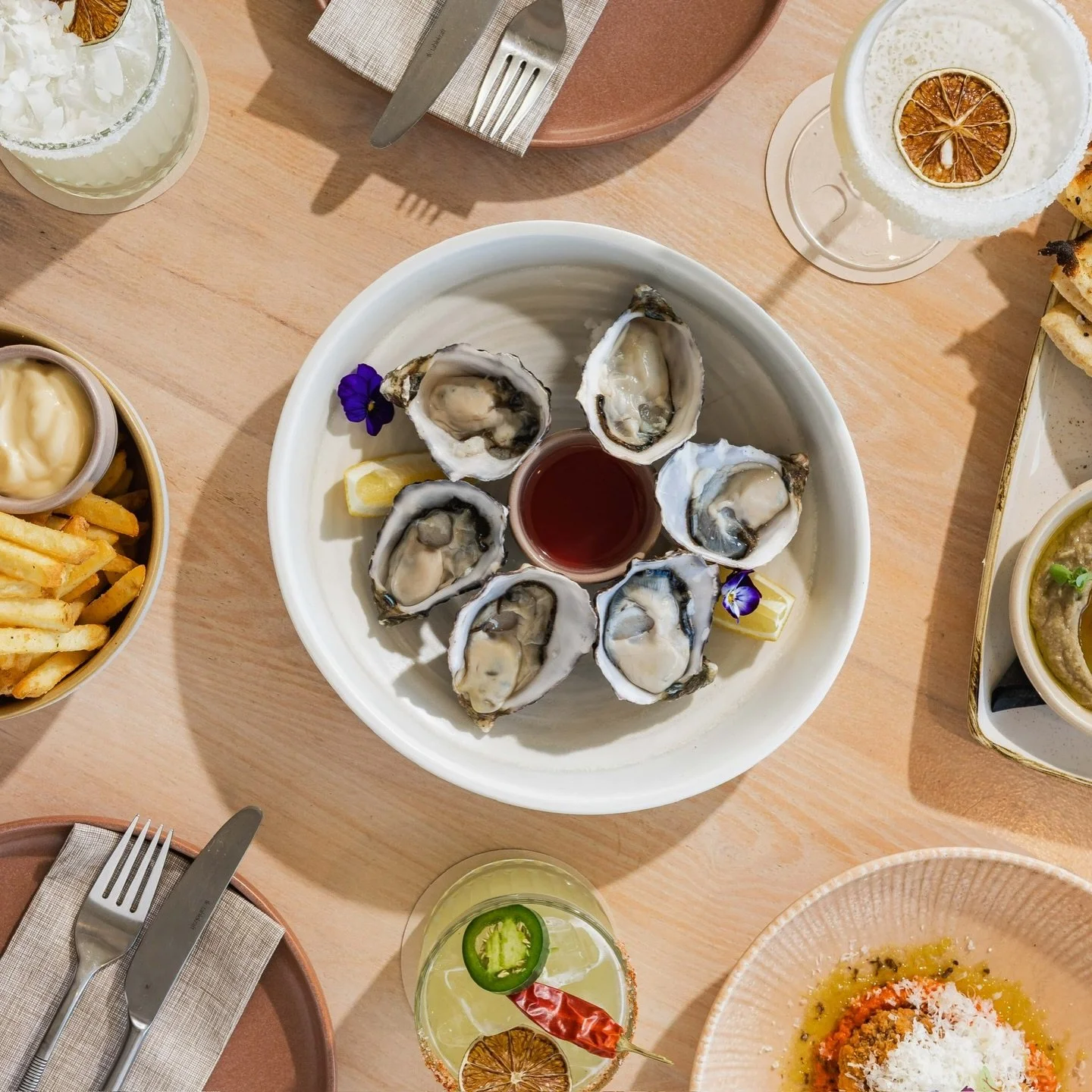 Start with a drink&hellip; see where it ends up.

Finish your week at Dune.