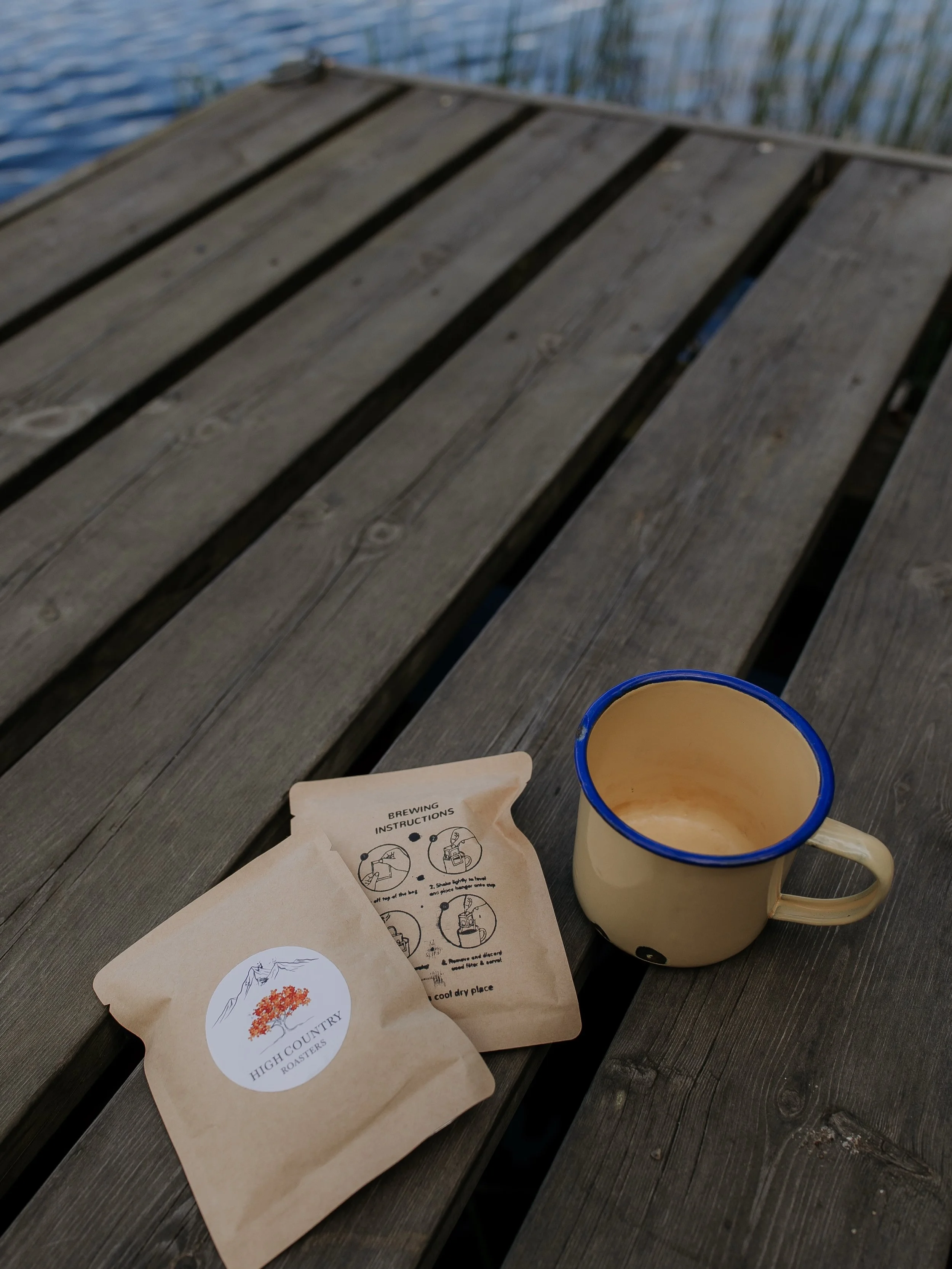 Just your Sunday reminder to do something nice for yourself.

We obviously mean make a cup of coffee.

#pouroversachet 
#pourovercoffee