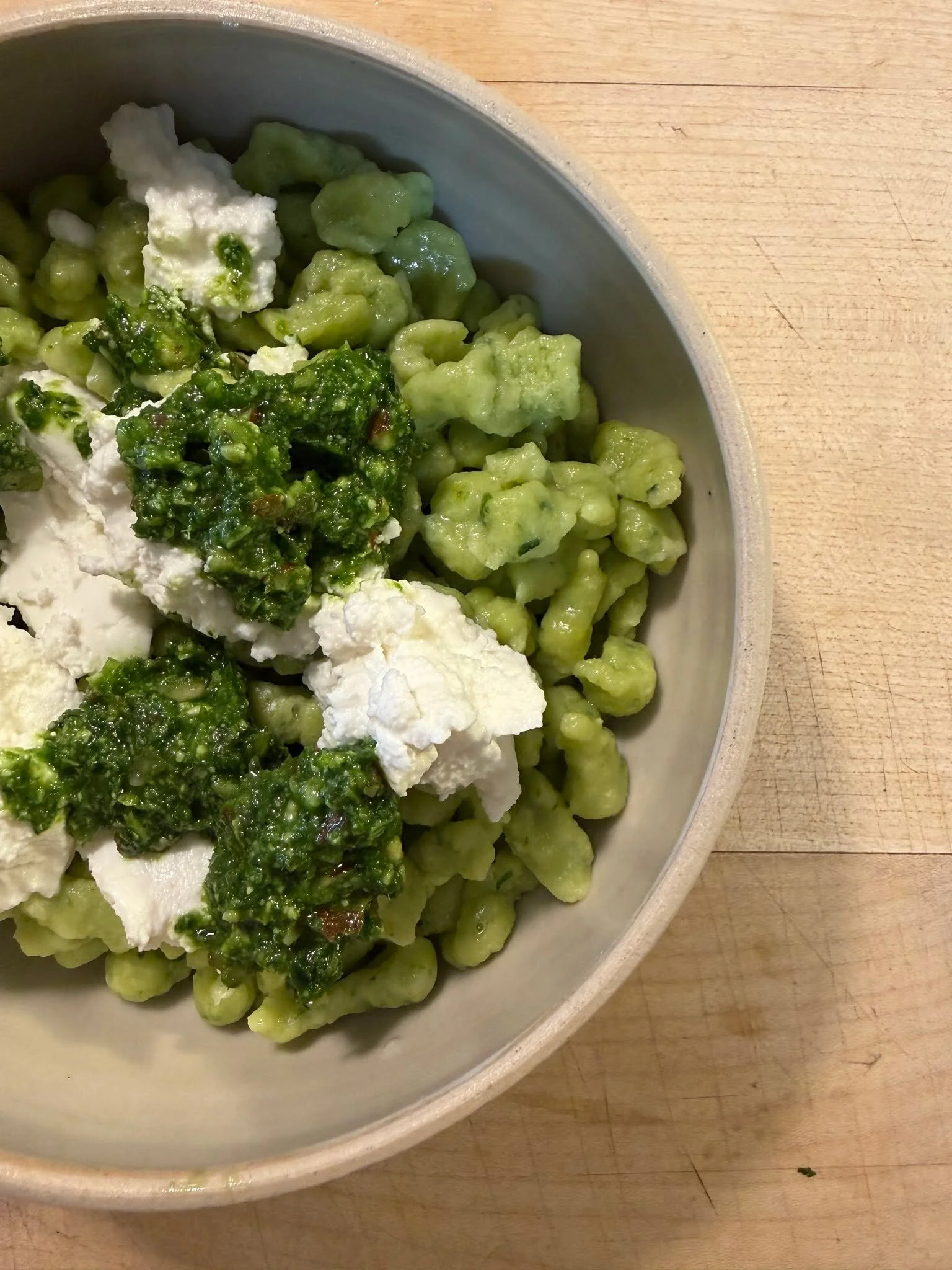 B&auml;rlauch | Ricotta 

#LUHRestaurant #LenkLodge #B&auml;rlauchliebe #Sp&auml;tzli #Ricotta #Vegetarisch #Saisonal #Regional #Fr&uuml;hlingsk&uuml;che #BernerOberland #Lenk