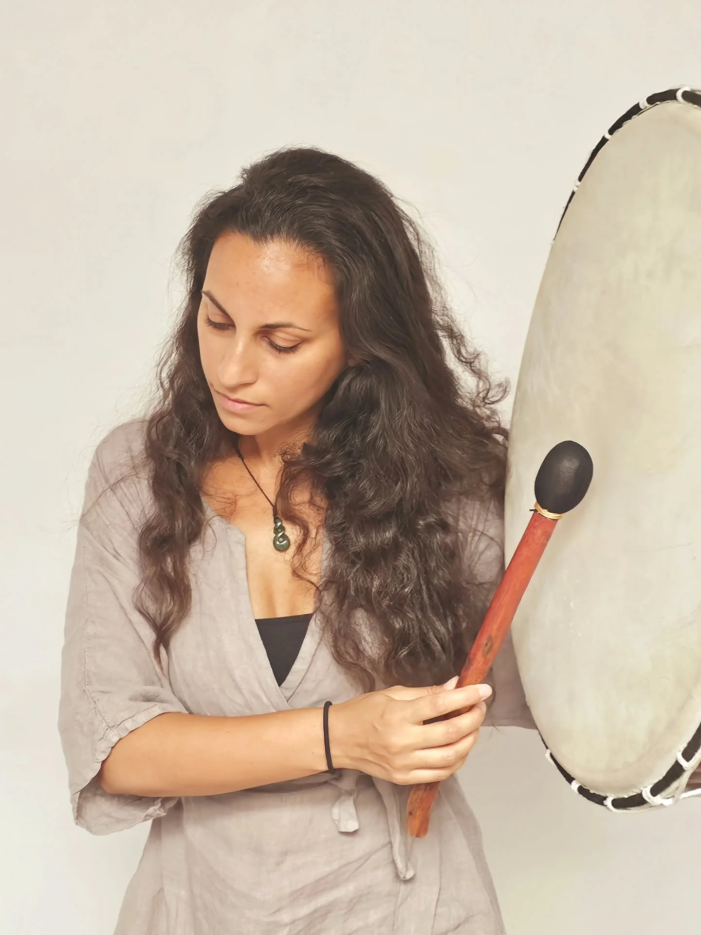 Join us today in Barnes, South West London, for a deeply nourishing Shamanic Sound Ceremony ✨ A Sound Bath with Spirit 

Together, Larimar &amp; Roberta will gently guide you through:

🌿 A simple yet powerful practice to prepare your body to receive