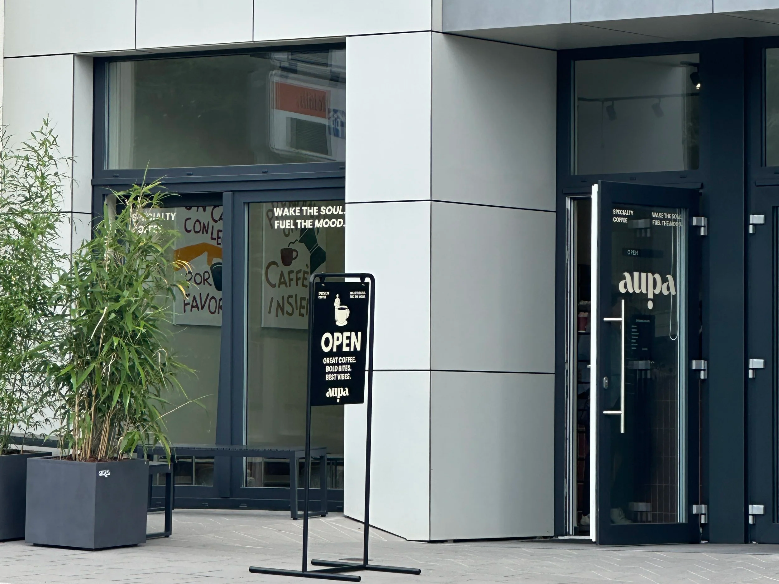 Notes from a new Specialty Coffee opening: this is AUPA
