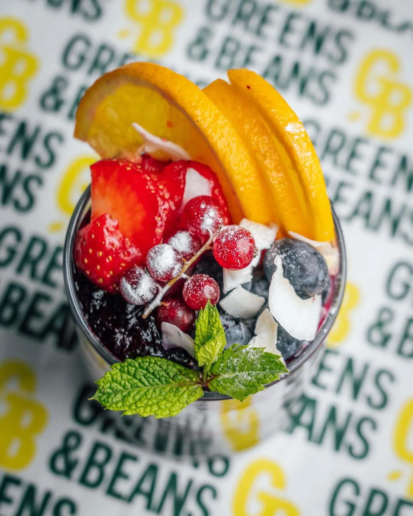 This is your sign to start the day the G&amp;B way. Bright, fresh and fruity. Our Overnight Chia Pot comes stacked with berries, citrus and all-natural goodness. 🌞✨

#greensandbeans #holbornfood #londonfoodie #londonlunch #healthybreakfast #chiapudd