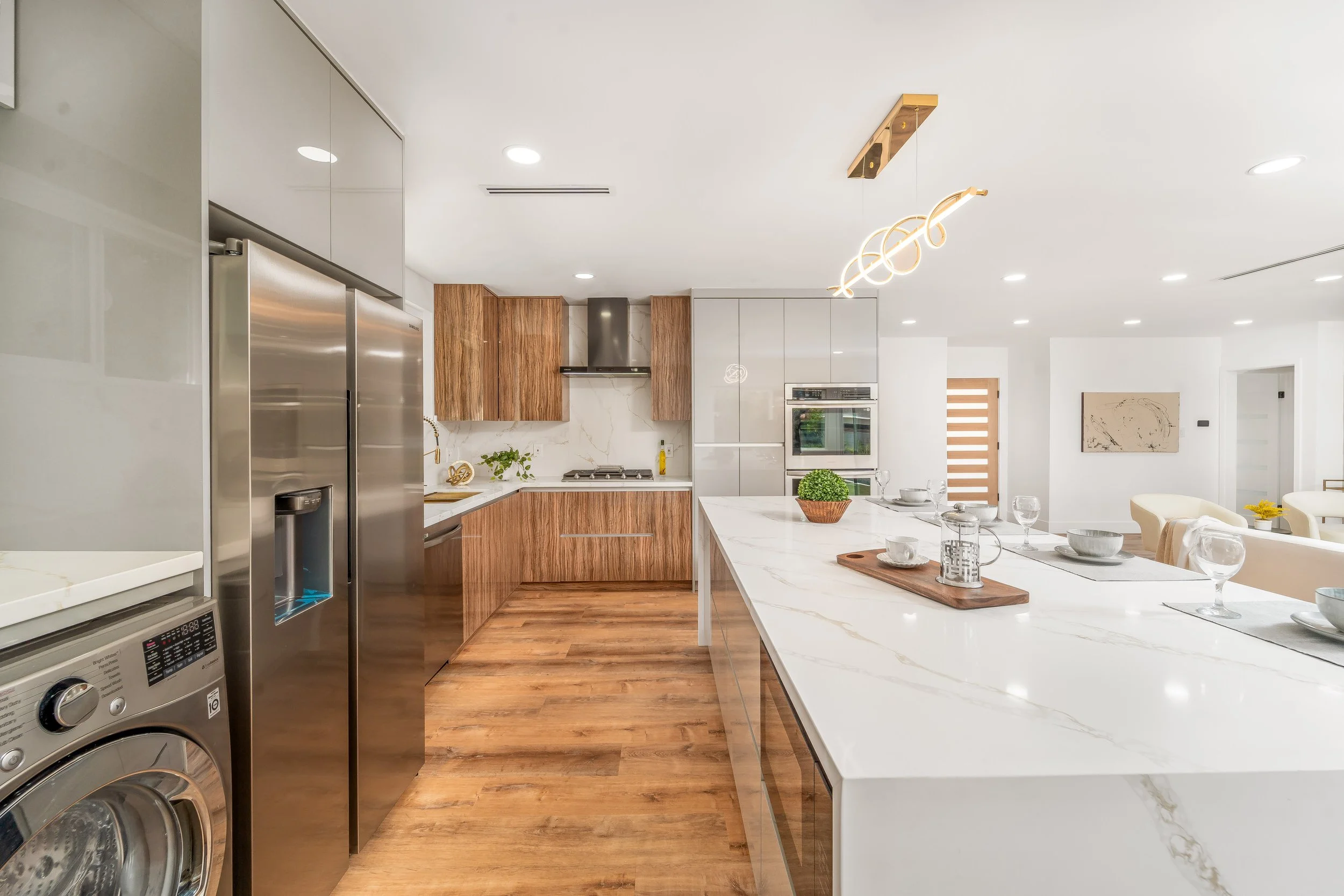 19343 Friar St  14.jpg