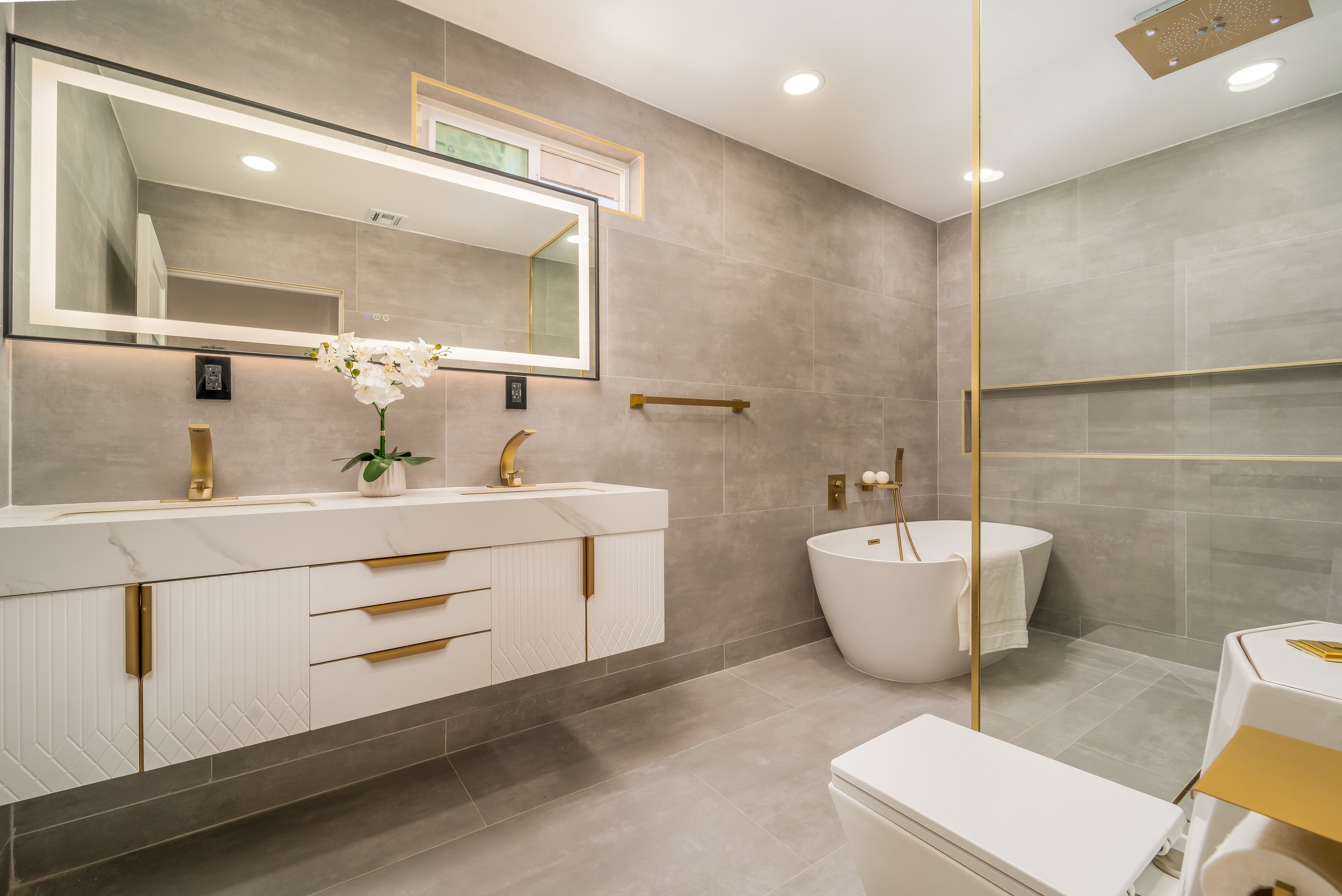 19343 Friar St  28.jpg