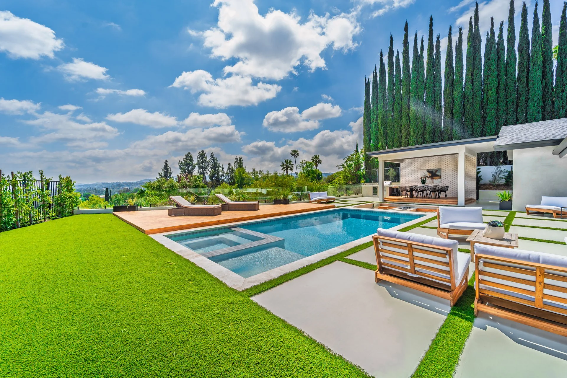 20556 Califa st__16.jpg