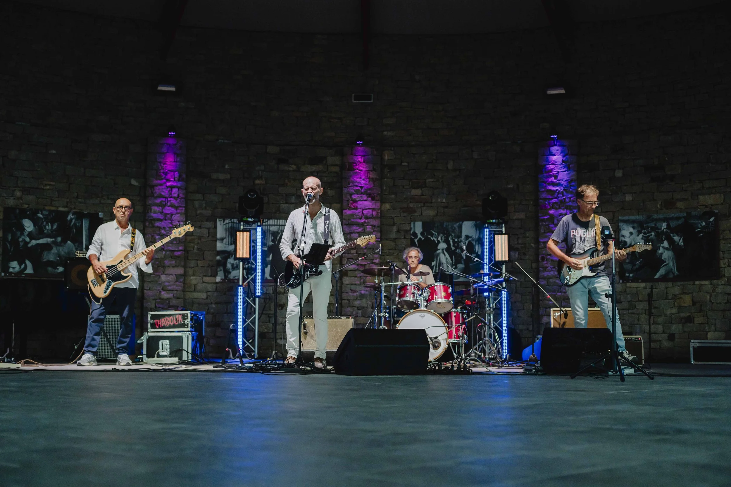 Band Kinder Police in concerto al Teatro della Pietra durante ECOFestival