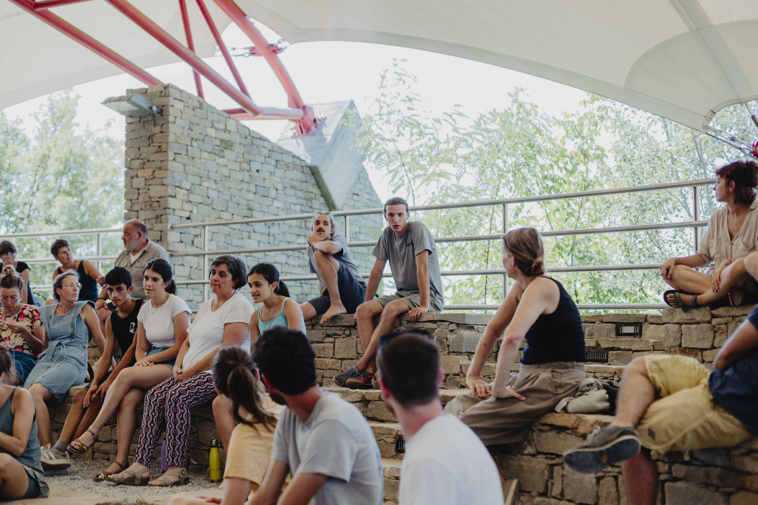 Incontro sulle api e le simbiosi negli agroecosistemi durante ECOFestival in Alta Langa