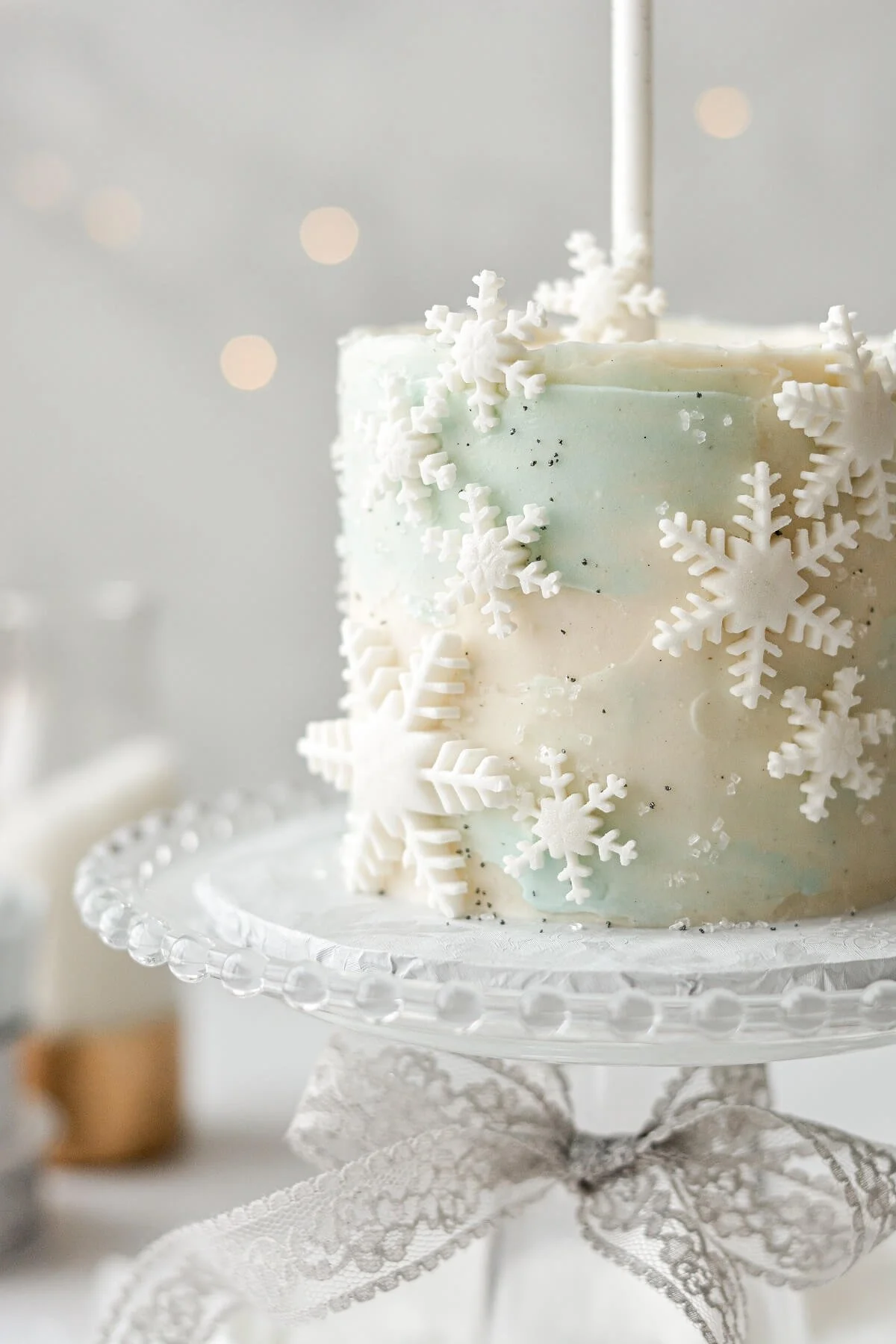 Snowflake-Cake-Smash-Birthday-Christmas-006.jpg