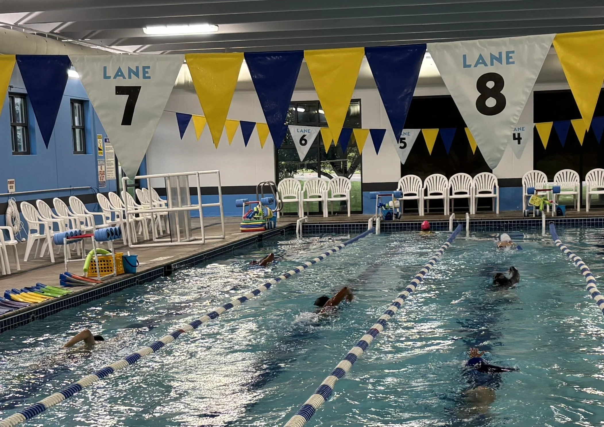Look how beautifully these Advanced Beginners swim!