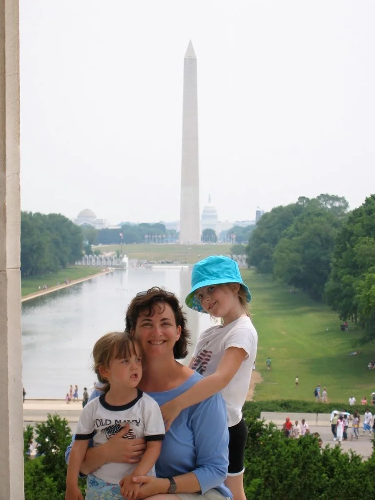 Mary w/children on Lincoln Memorial