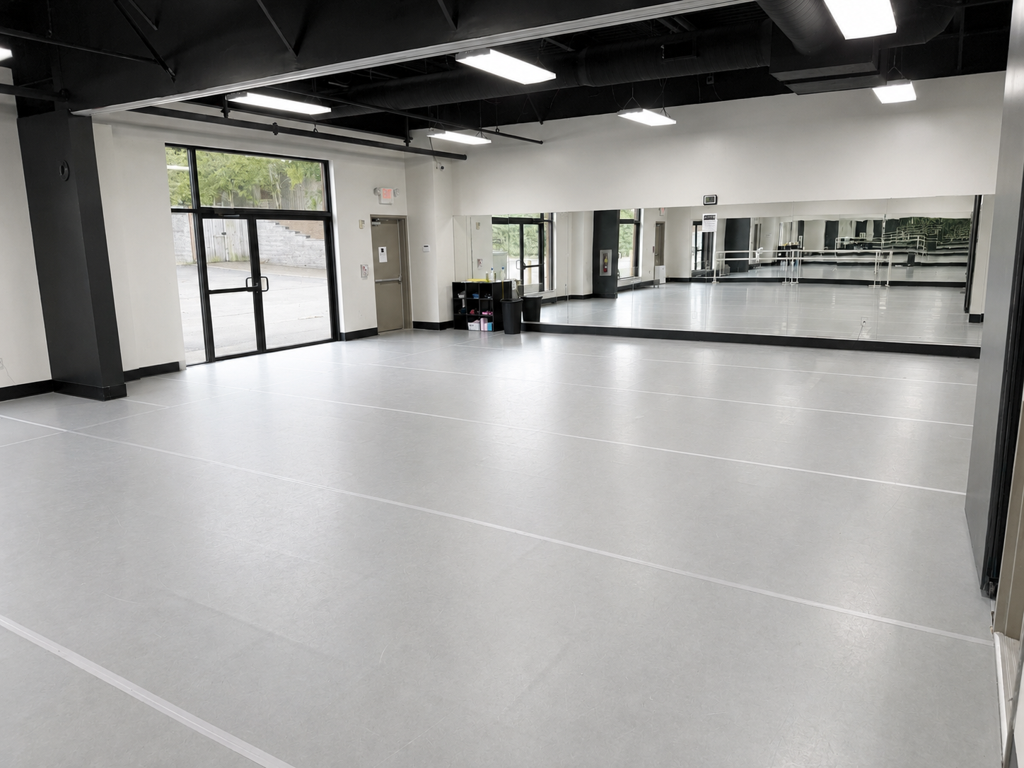 Studio 2.png