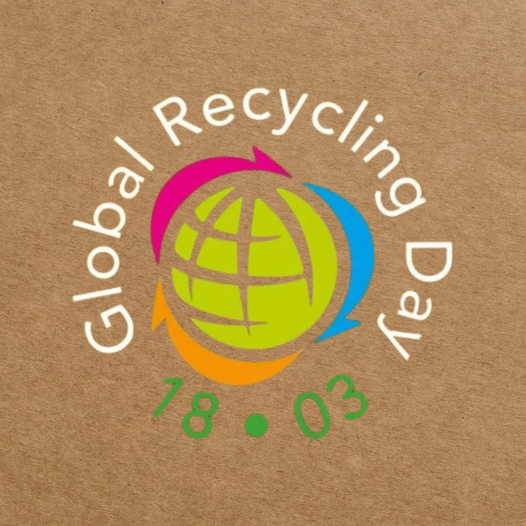 🌍 World Recycling Day

Recycling is defined as turning waste into reusable material.

But in reality, many industries &mdash; including floristry &mdash; are still working within systems where waste is difficult to separate, process, or return to us