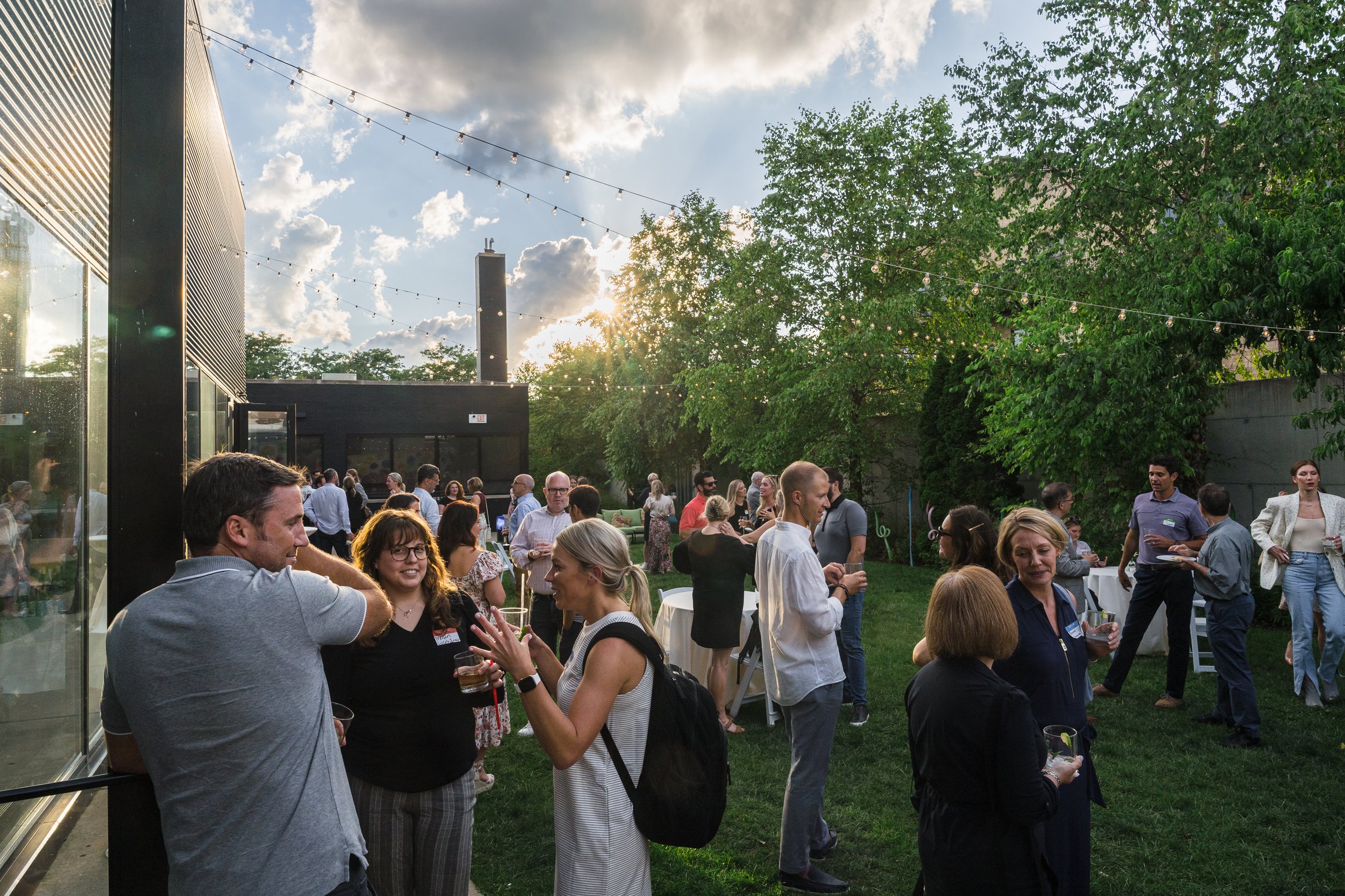 Chicago-corporate-yard-party.jpg