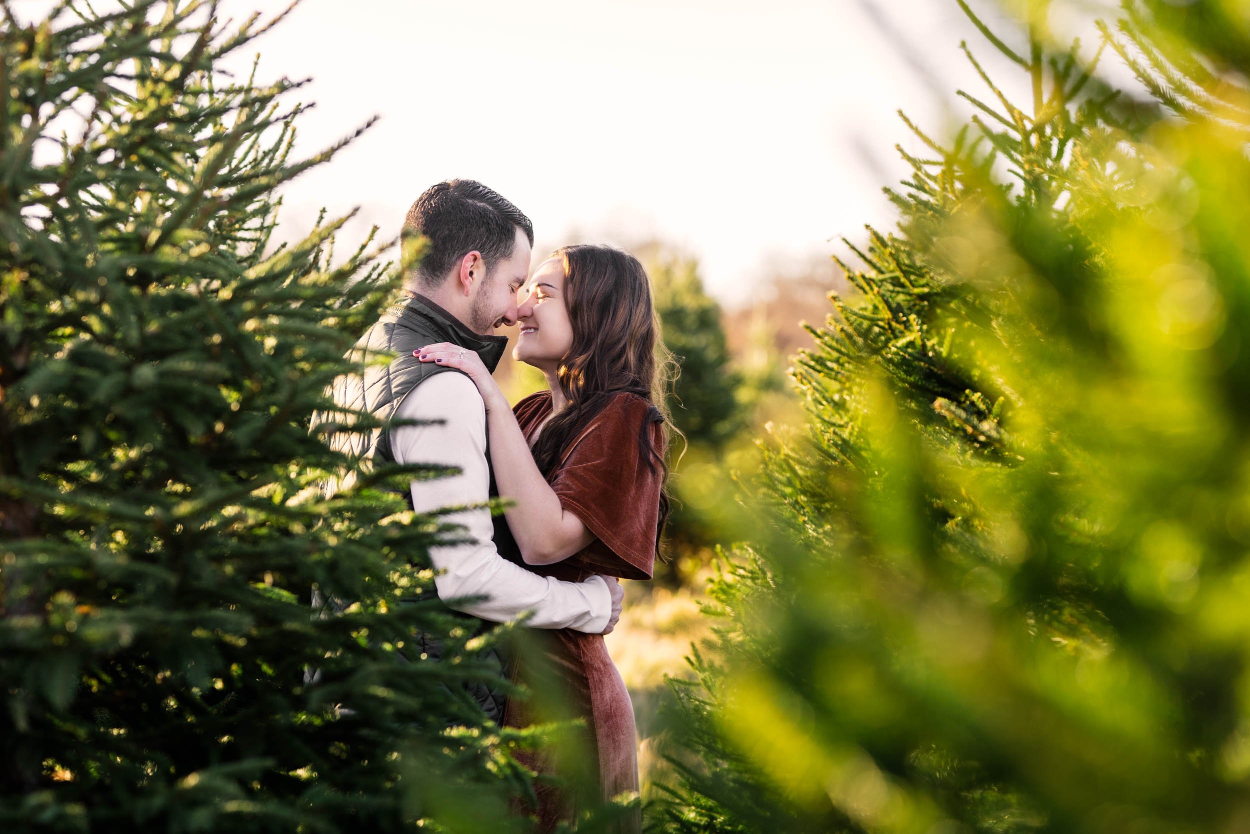 pine-tree-engagement-sessions.jpg