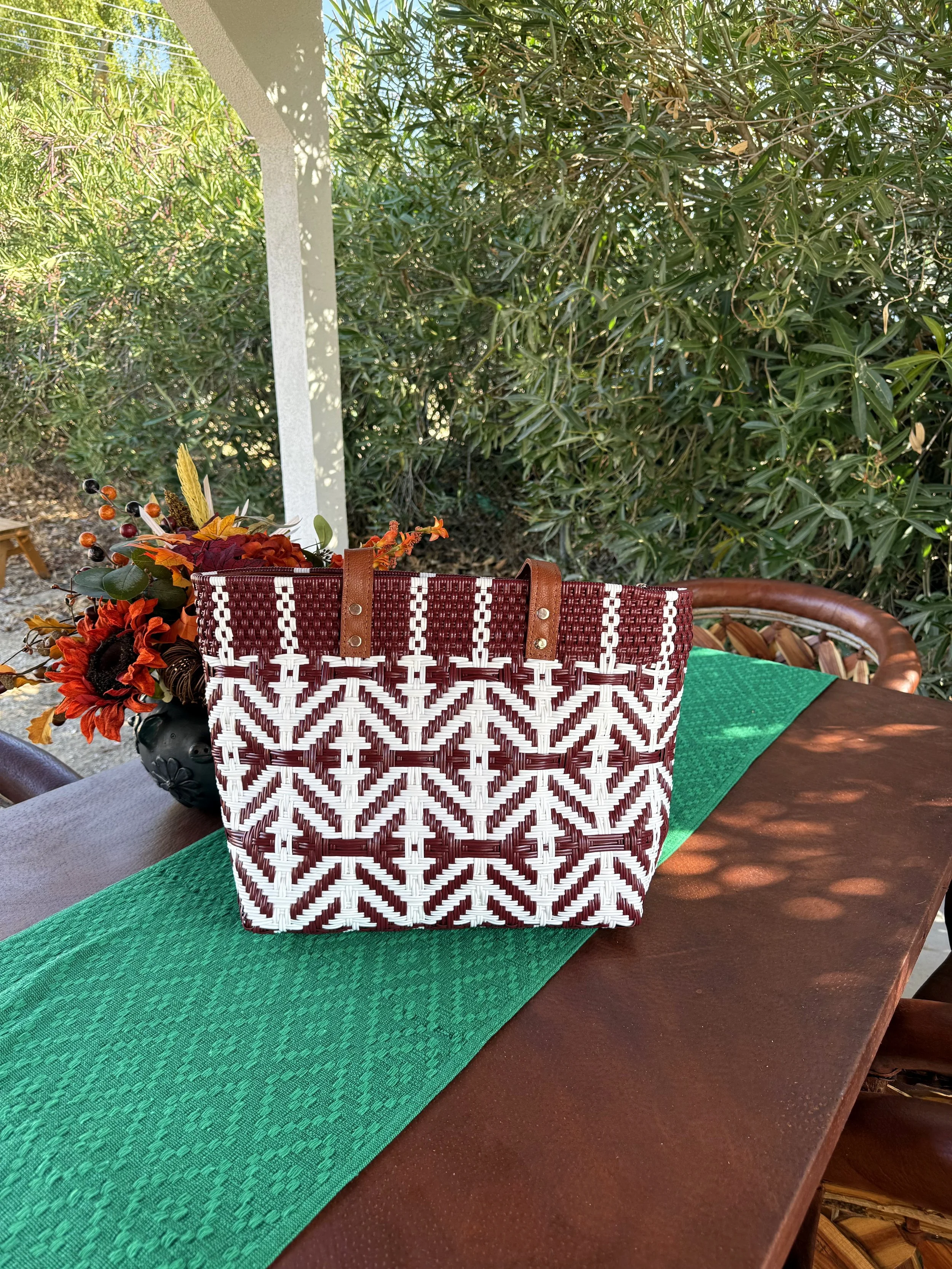 Everyday Tote Style Bella