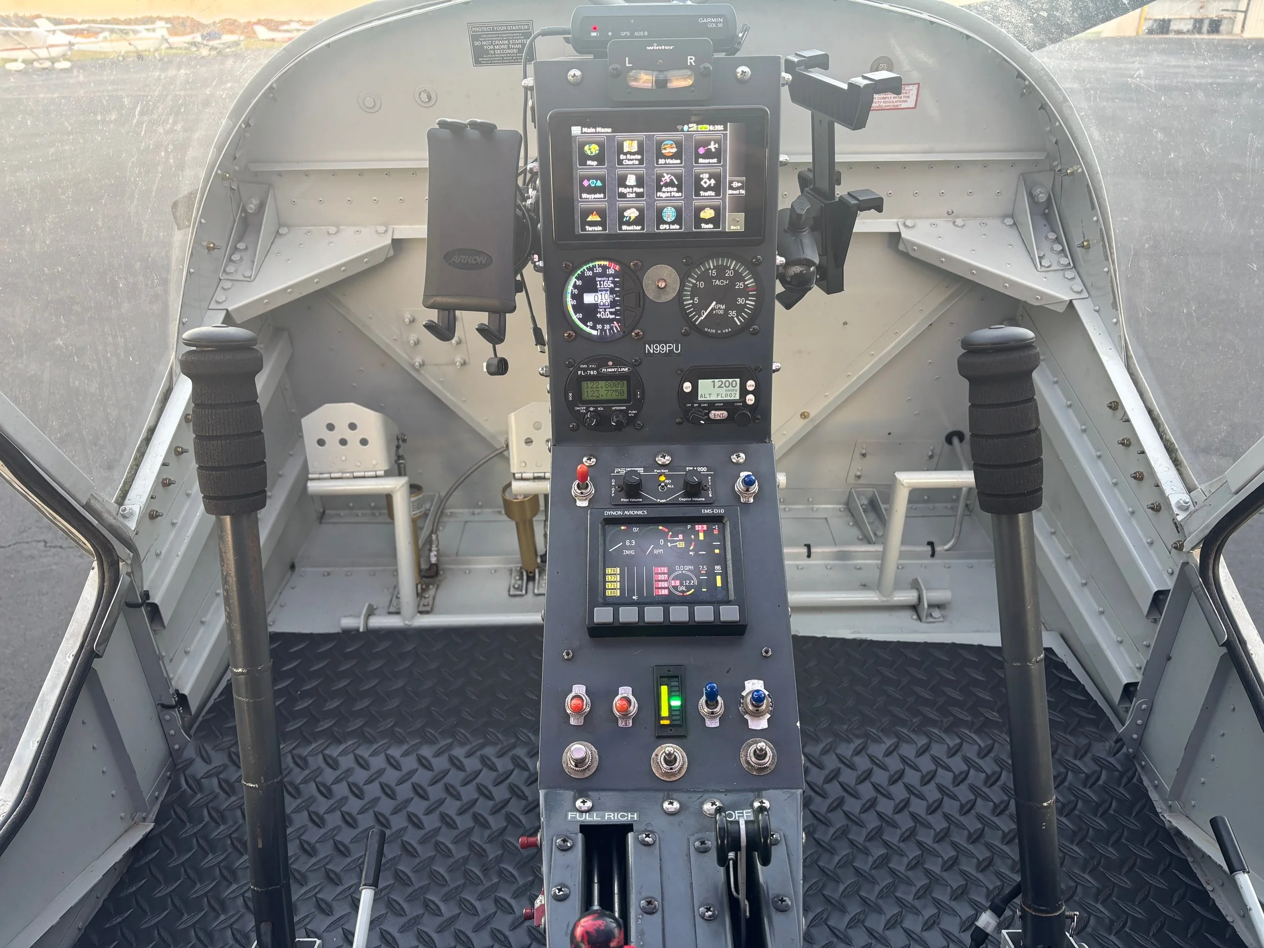 Zenith750 N99PU - 29 of 41.jpeg