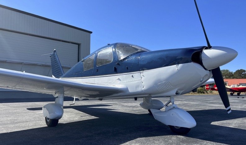 PA28-235 N9203W.jpg