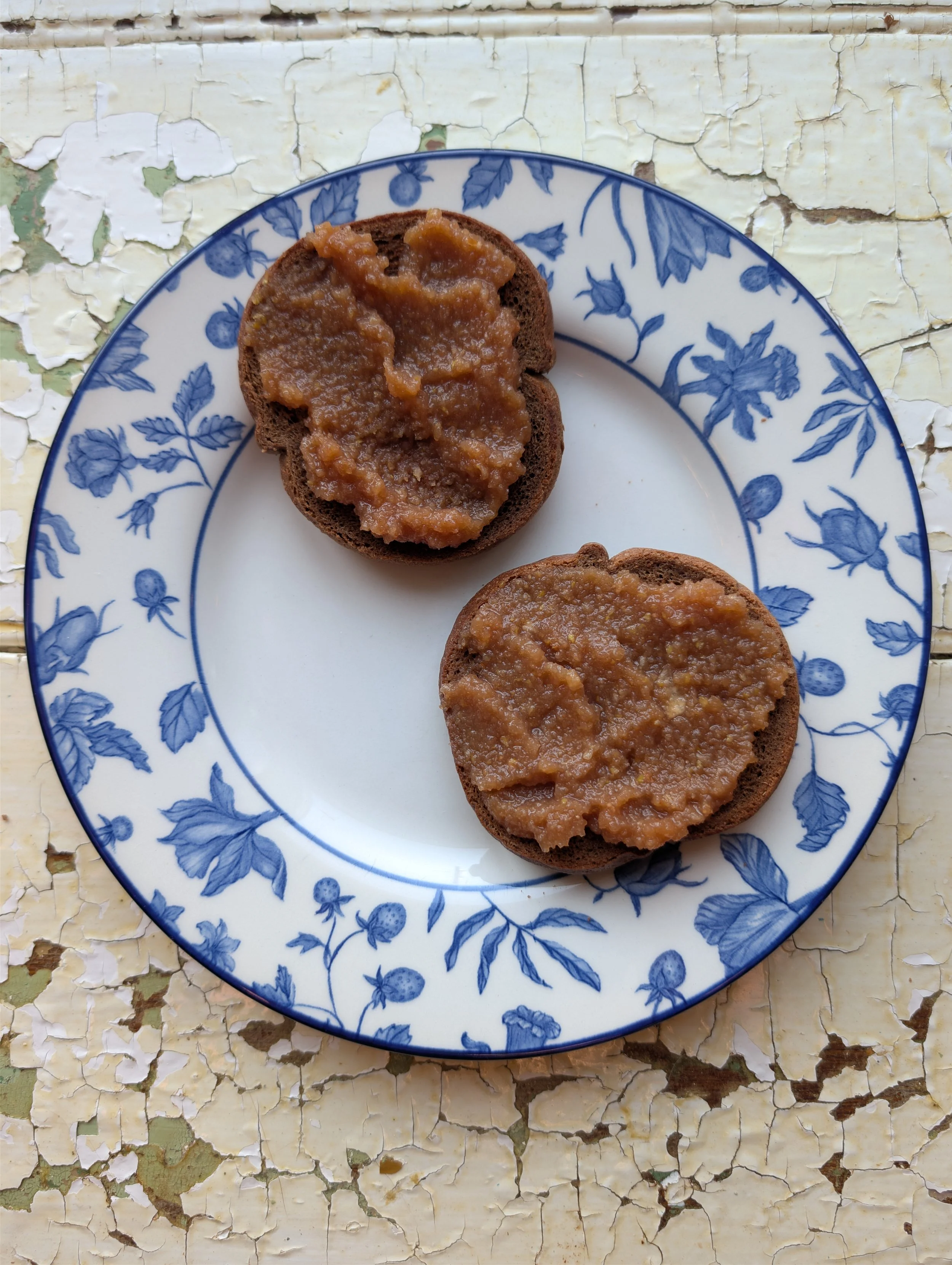 Quince-essence Freezer Jam