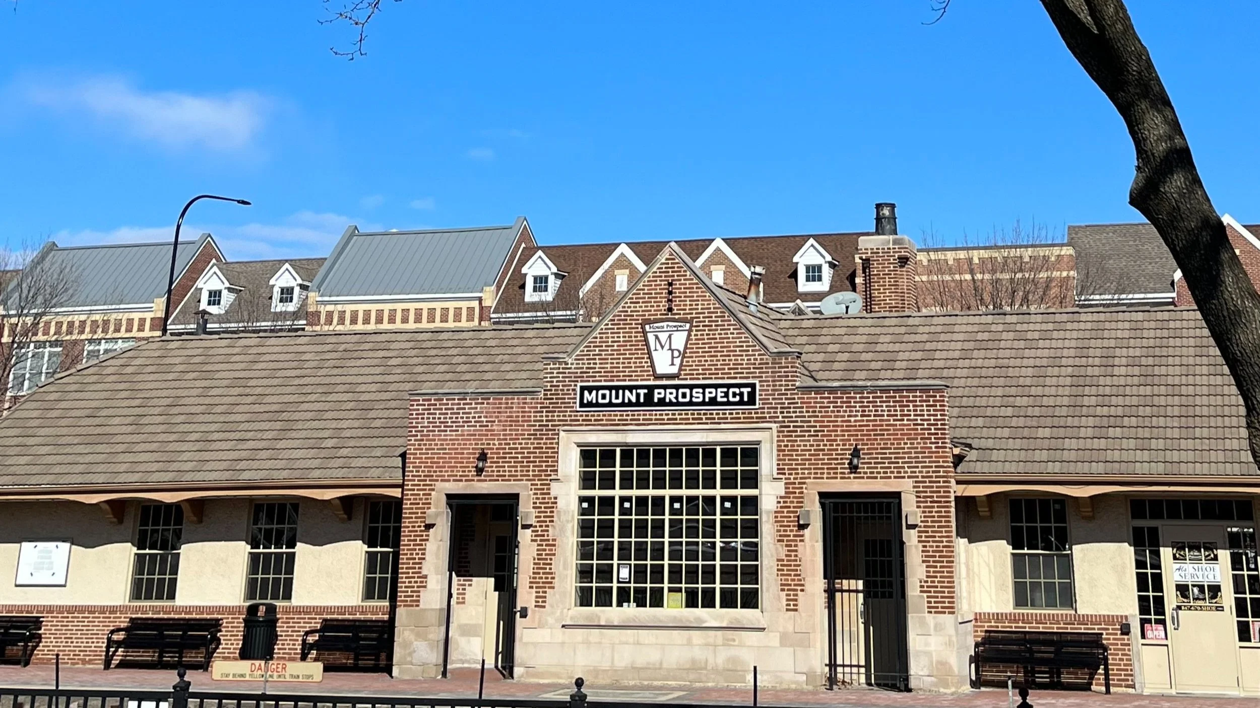 Compass Chicago Schwabe Group - Arlington Heights, IL Real Estate Experts