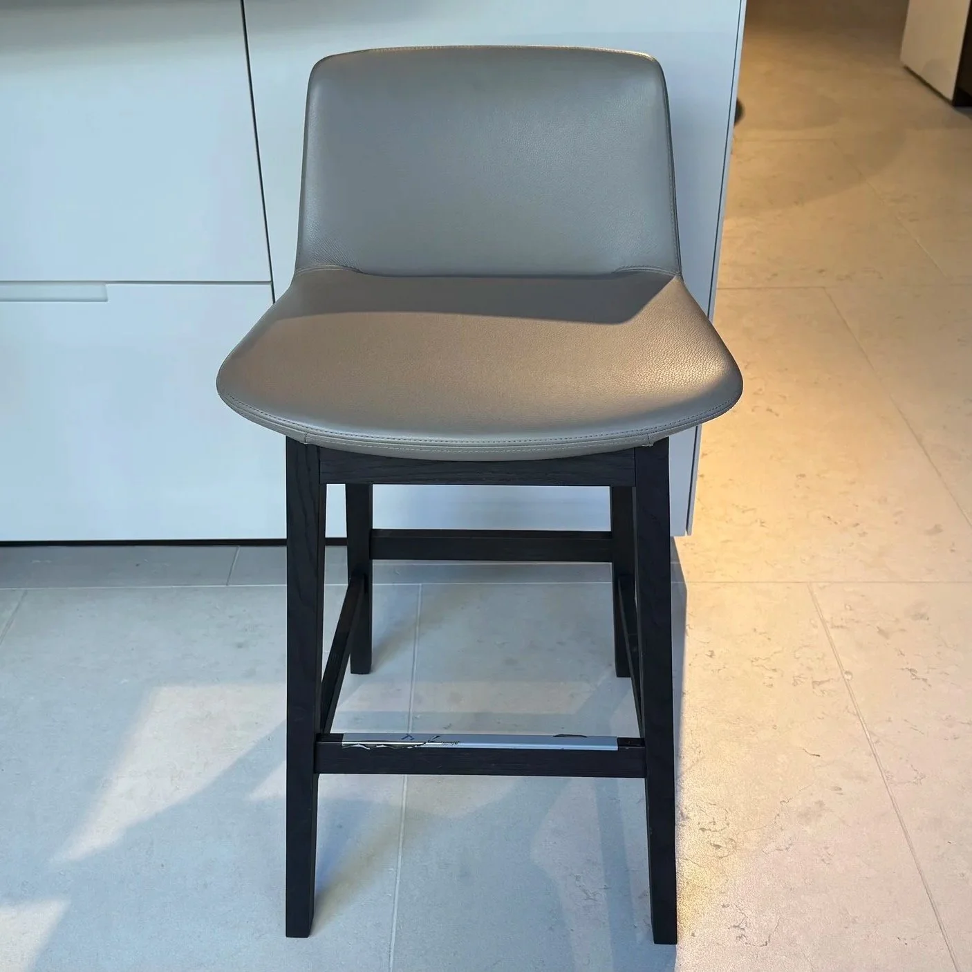 VENTURA STOOL