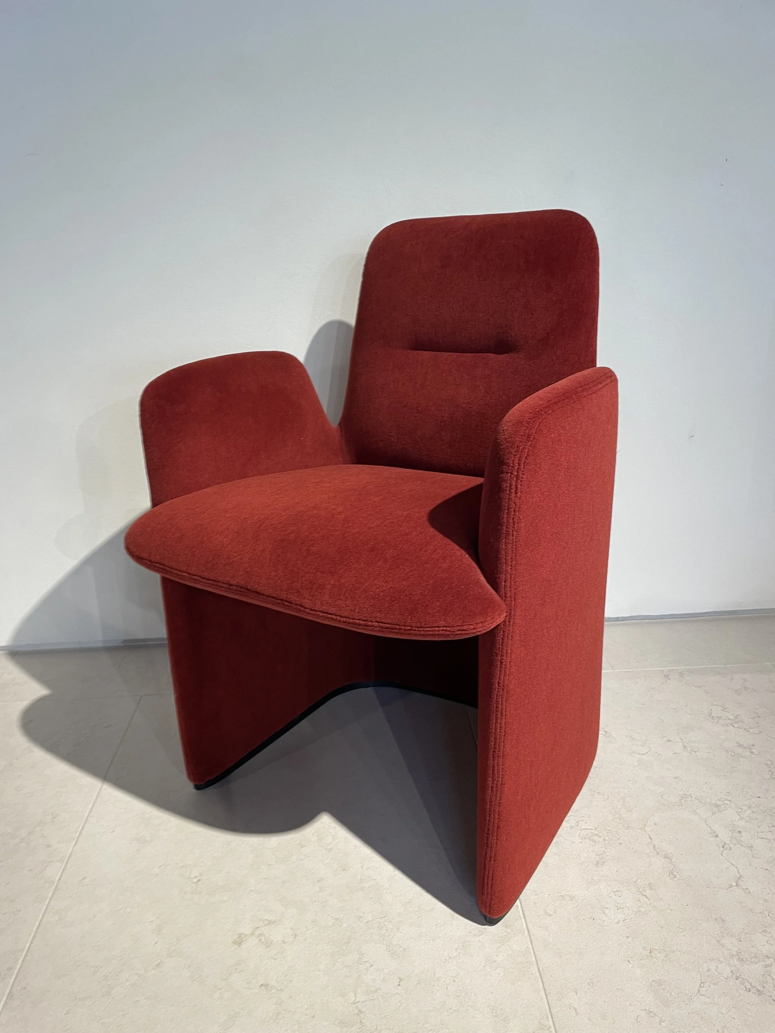 GUEST CHAIR