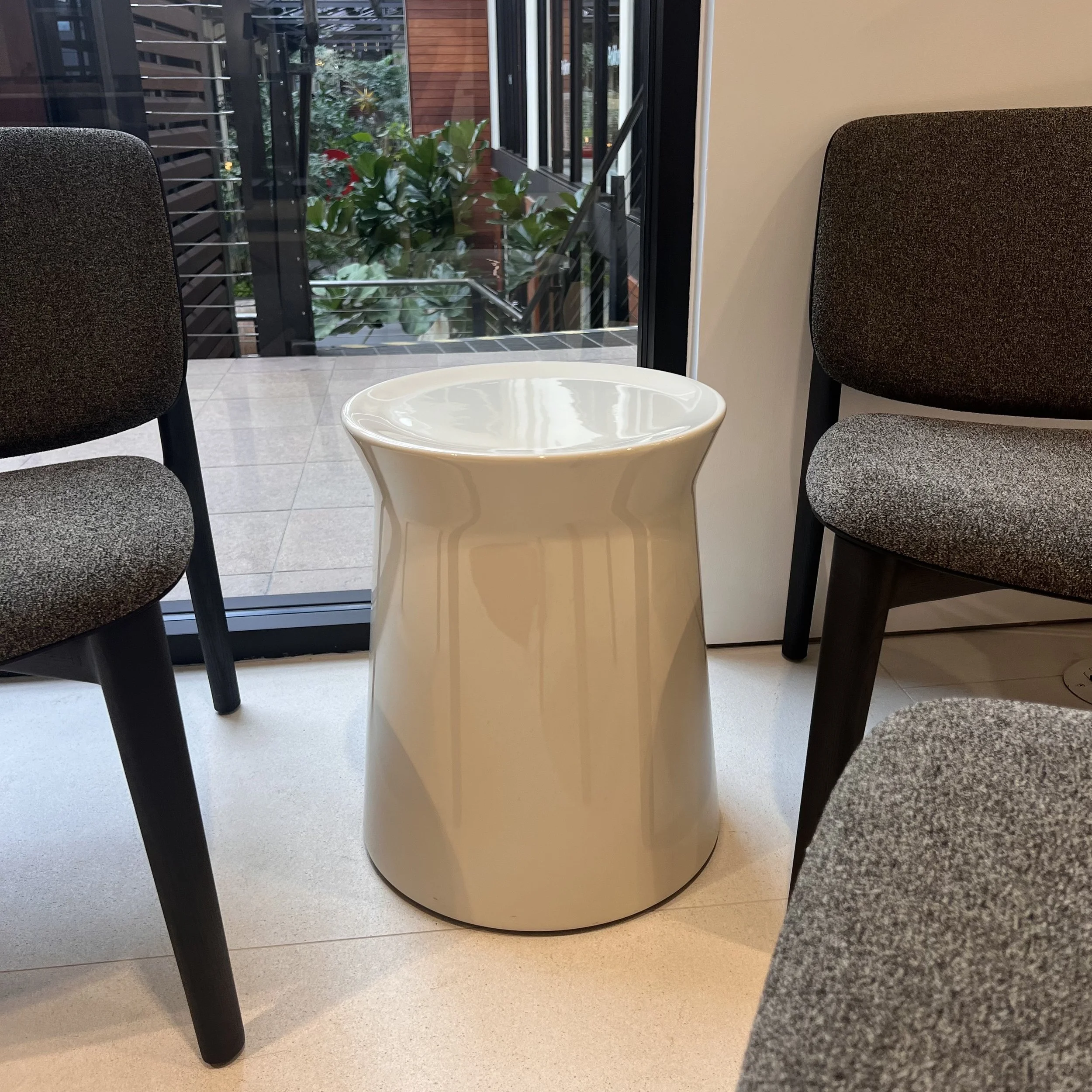 DAMA TABLE