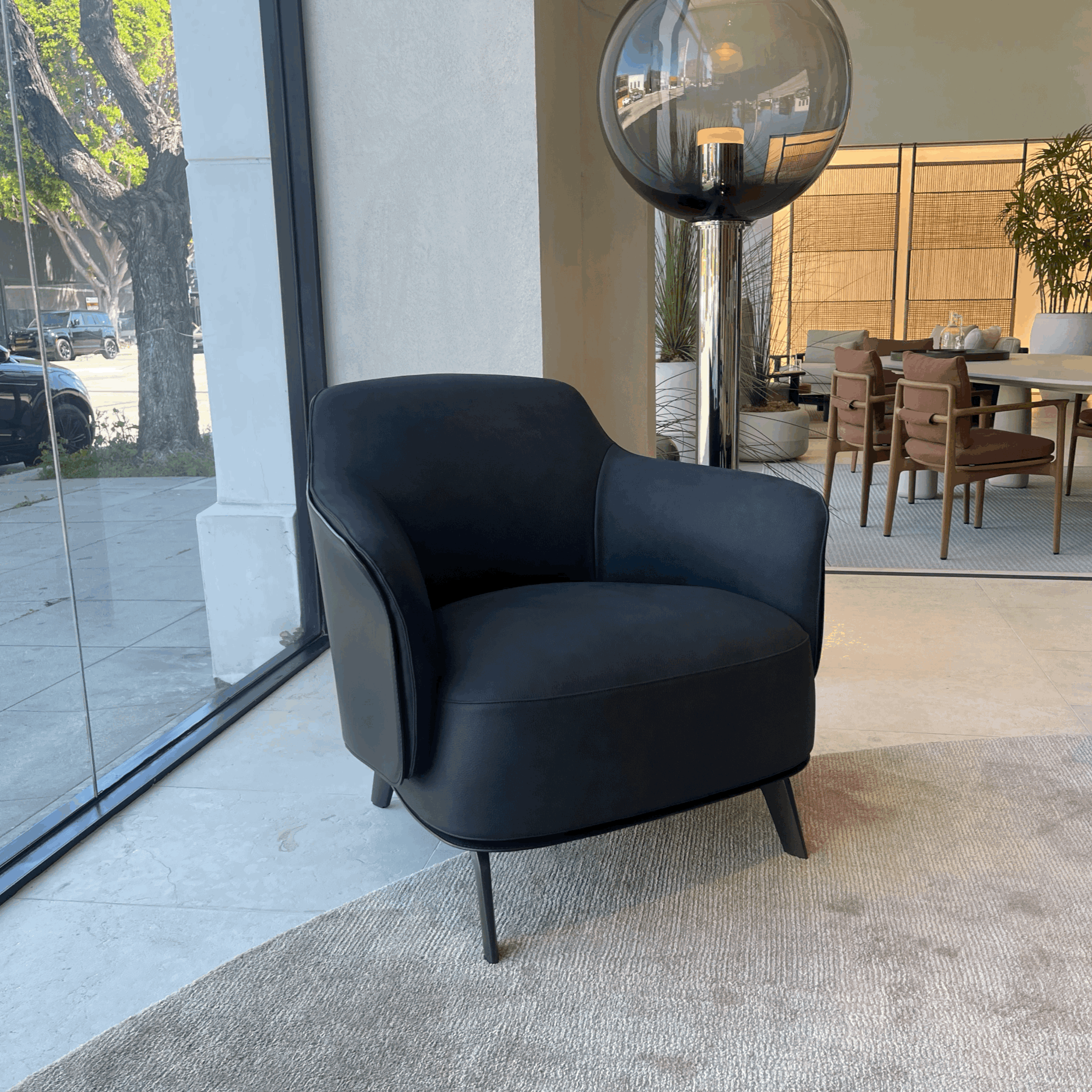 KAORI ARMCHAIR