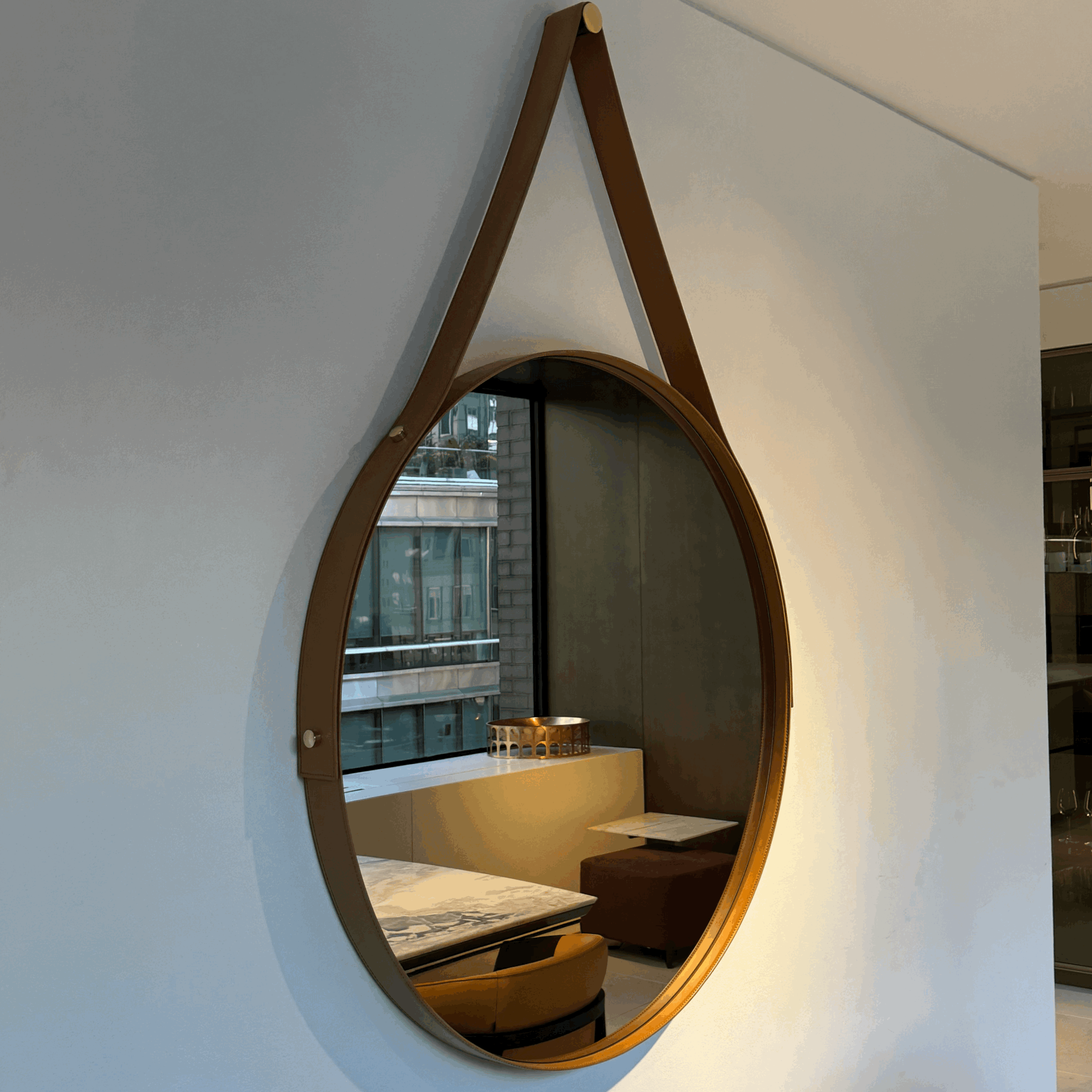 DROP MIRROR