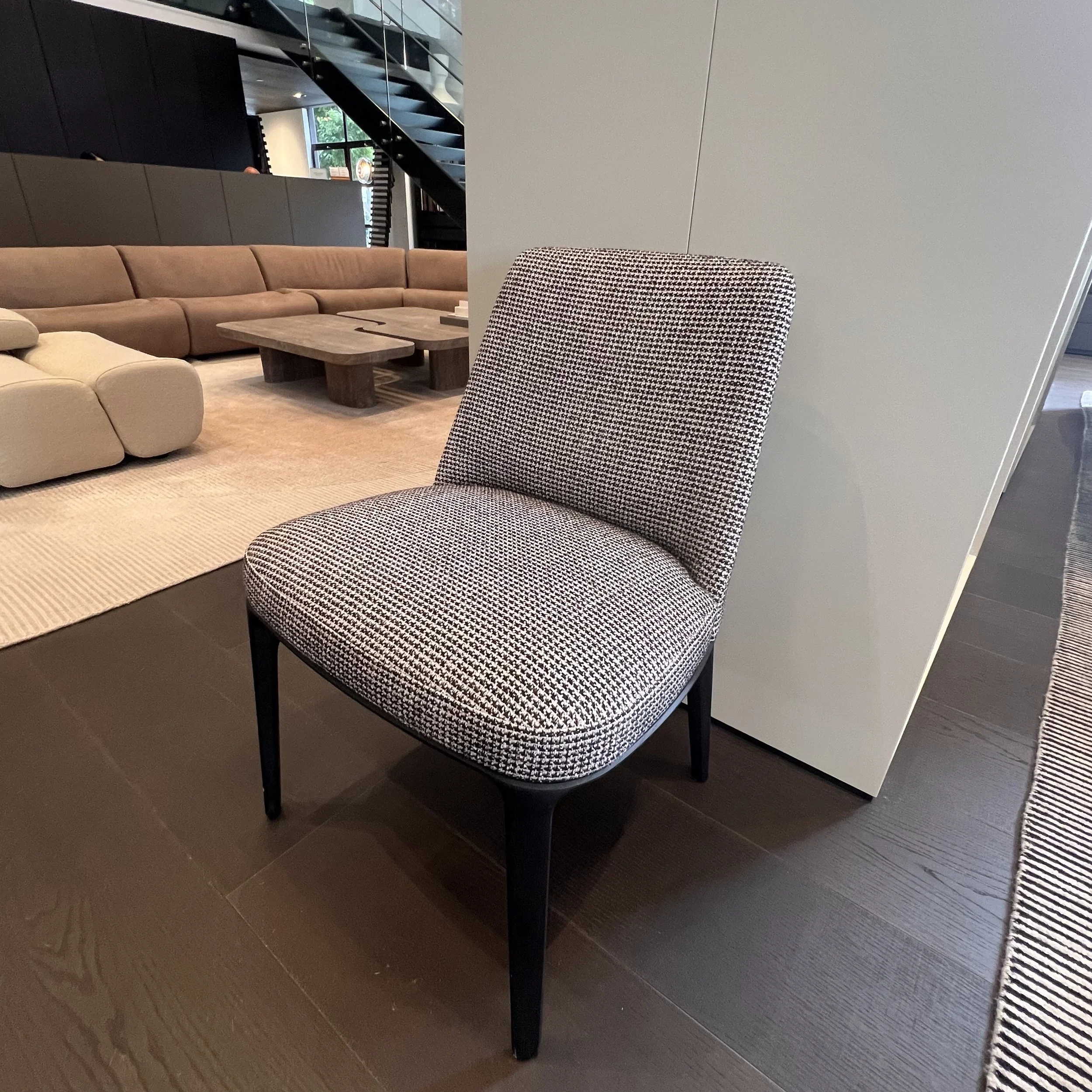 SOPHIE CHAIR