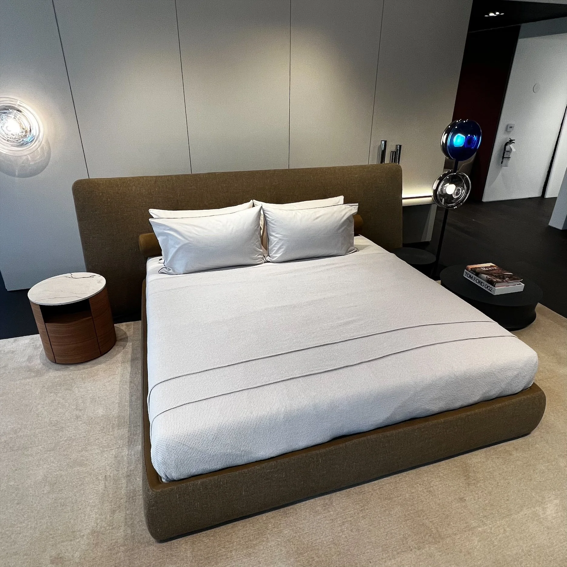 REVER BED