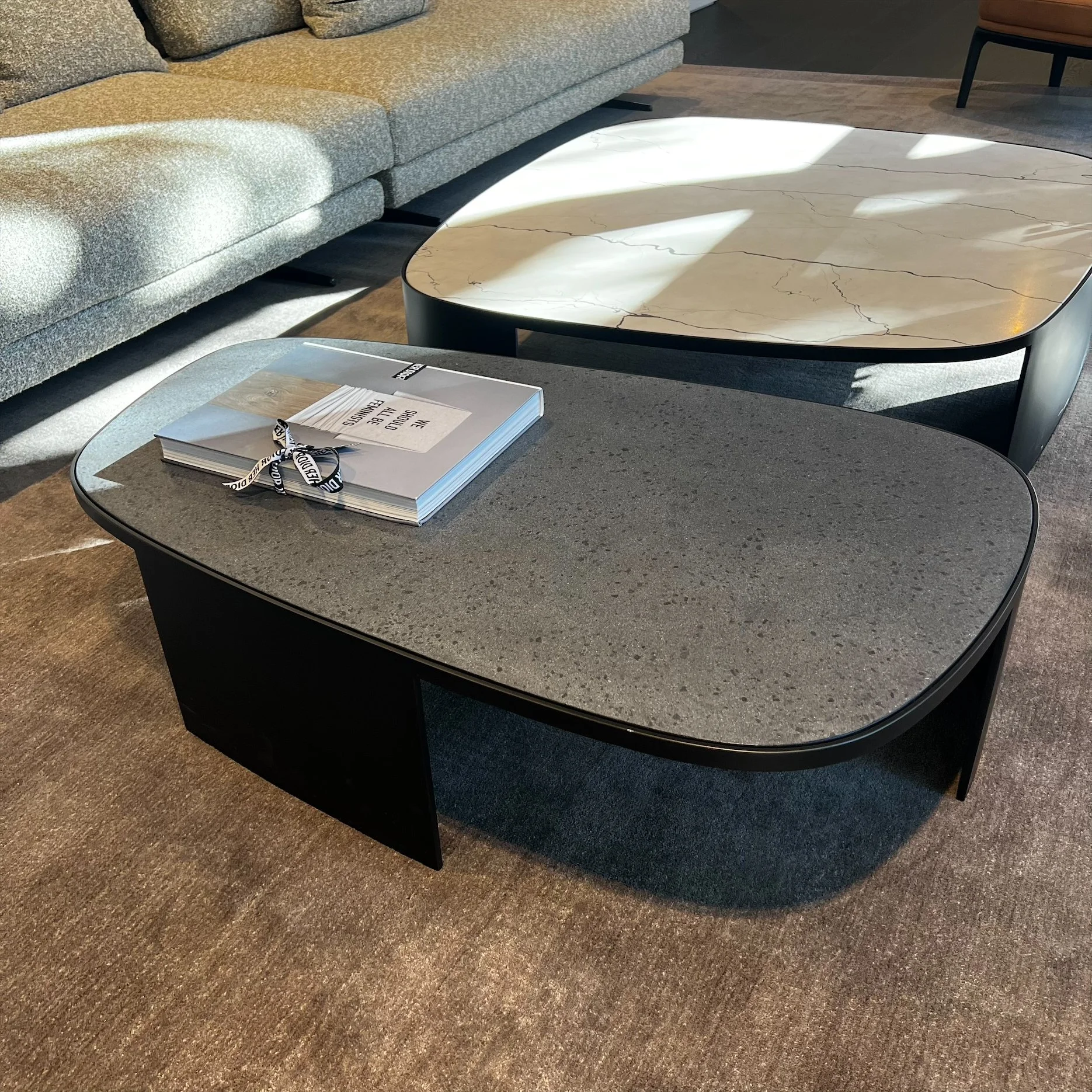 KOISHI SMALL COFFEE TABLE